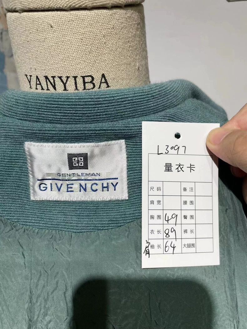 Givenchy Givenchy Vintage Givenchy Wool Coat for Women -2507 Size US M / EU 48-50 / 2 - 7 Thumbnail