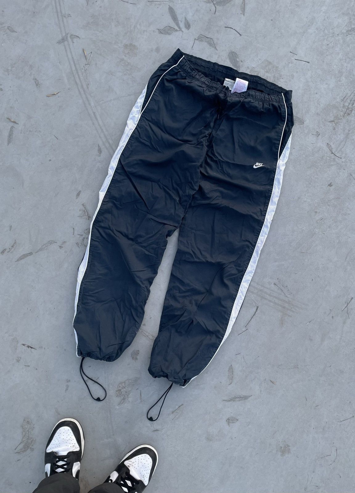 Nike Nike Vintage Dark Blue Nylon Track Pants Drill Y2K Size US 33 - 1 Thumbnail