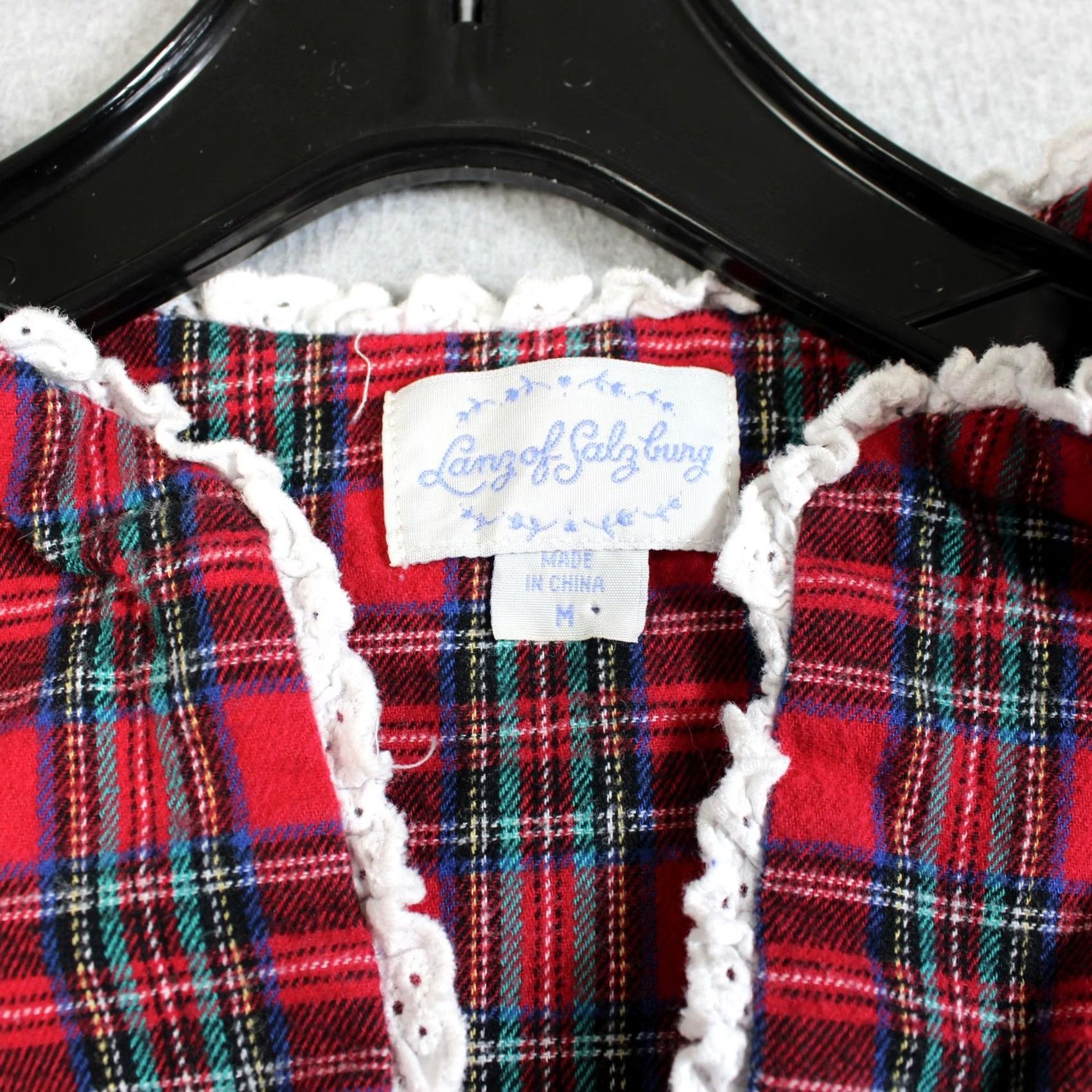 Vintage Lanz of Salzburg Gown Women M Red Plaid Flannel Long Sleeve Sleepwear 100% Cotton Button Closure V-Neck Holiday Winter Womens Size M / US 6-8 / IT 42-44 - 4 Thumbnail