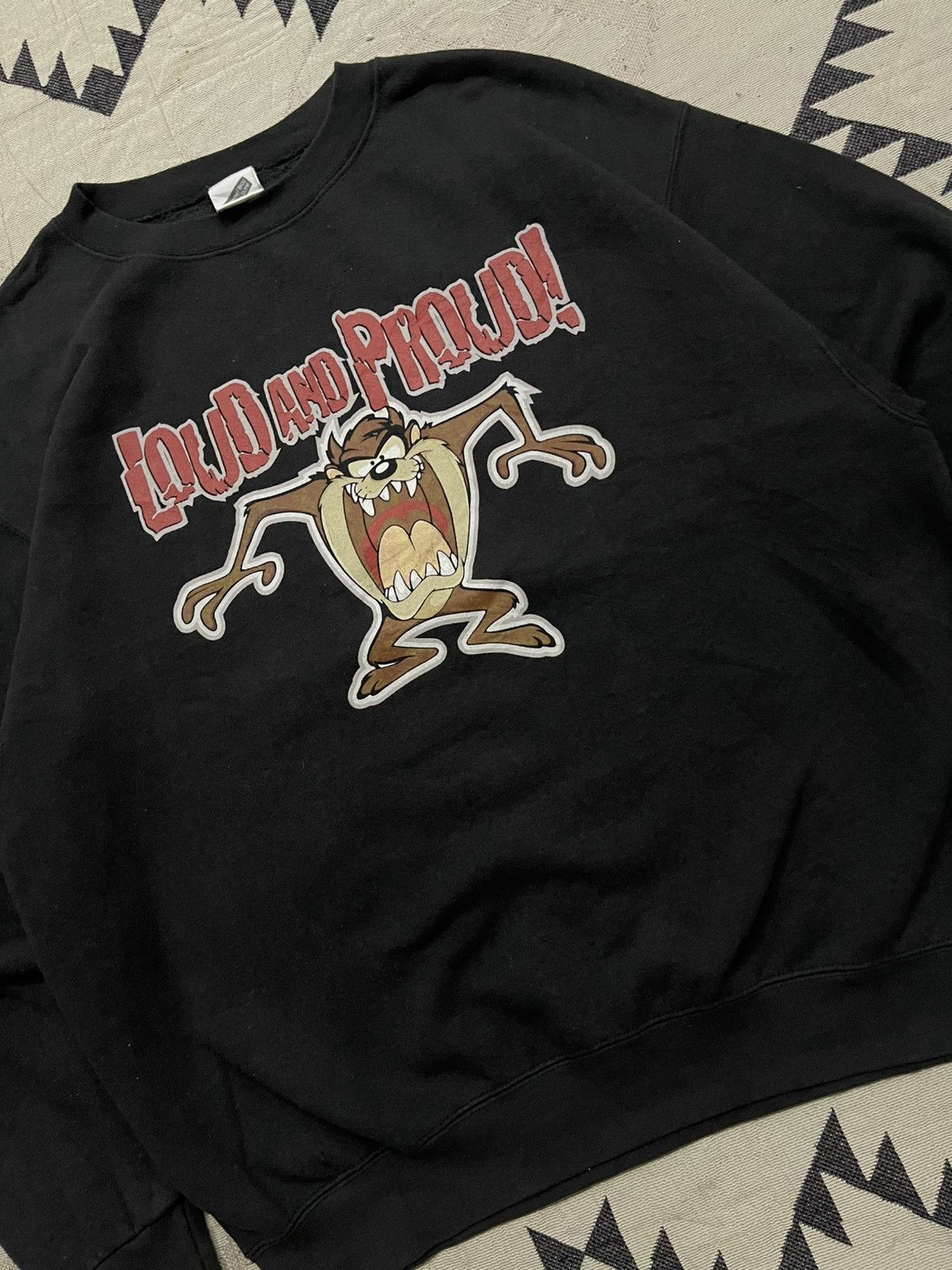 Warner Bros VINTAGE TAZMANIA “LOUD AND PROUD” BIG PRINT CREWNECK Size US L / EU 52-54 / 3 - 4 Thumbnail