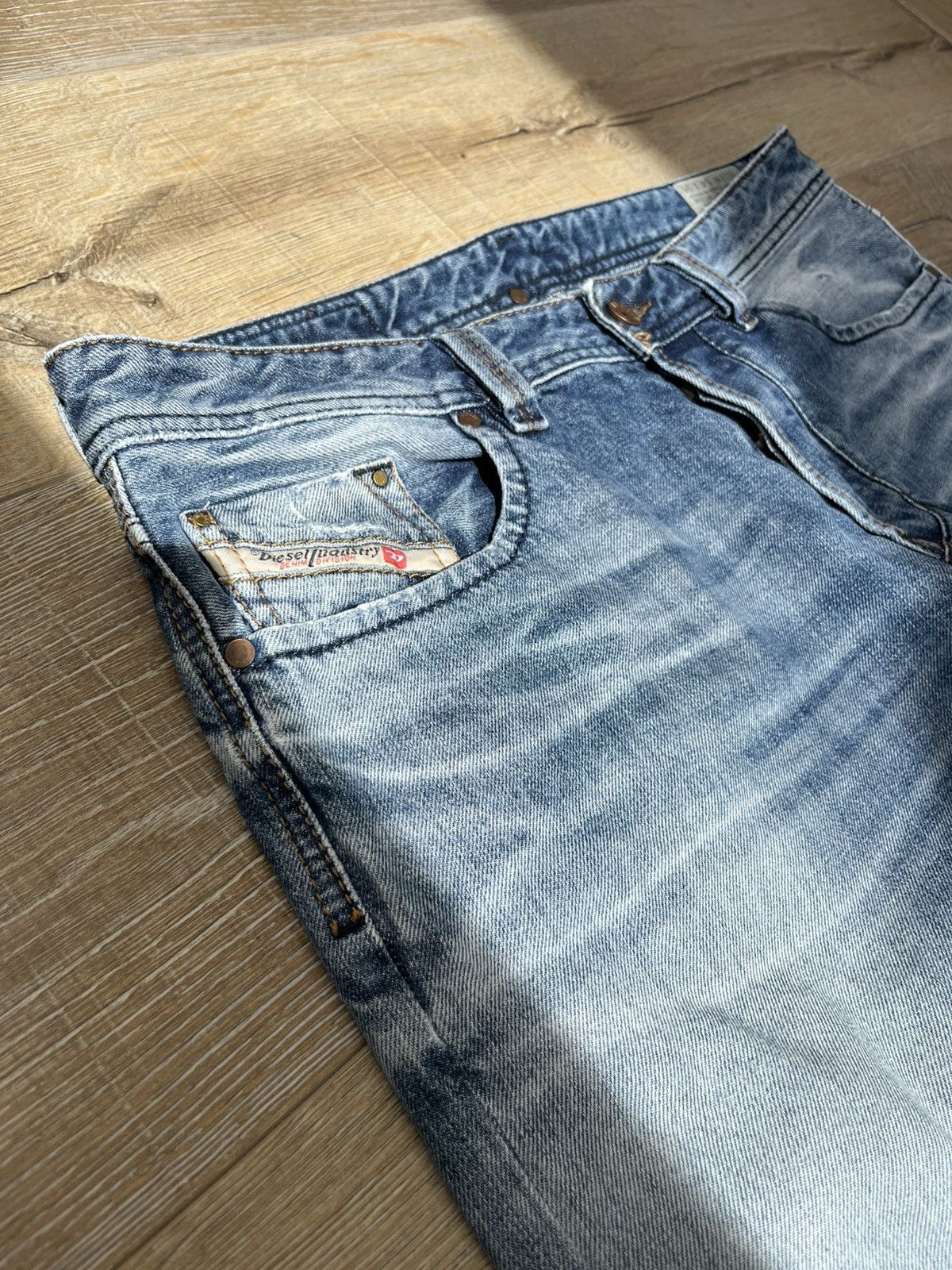 Diesel VINTAGE DIESEL IF SIX WAS NINE STYLE BAGGY JEANS 90S Size US 34 / EU 50 - 11 Thumbnail