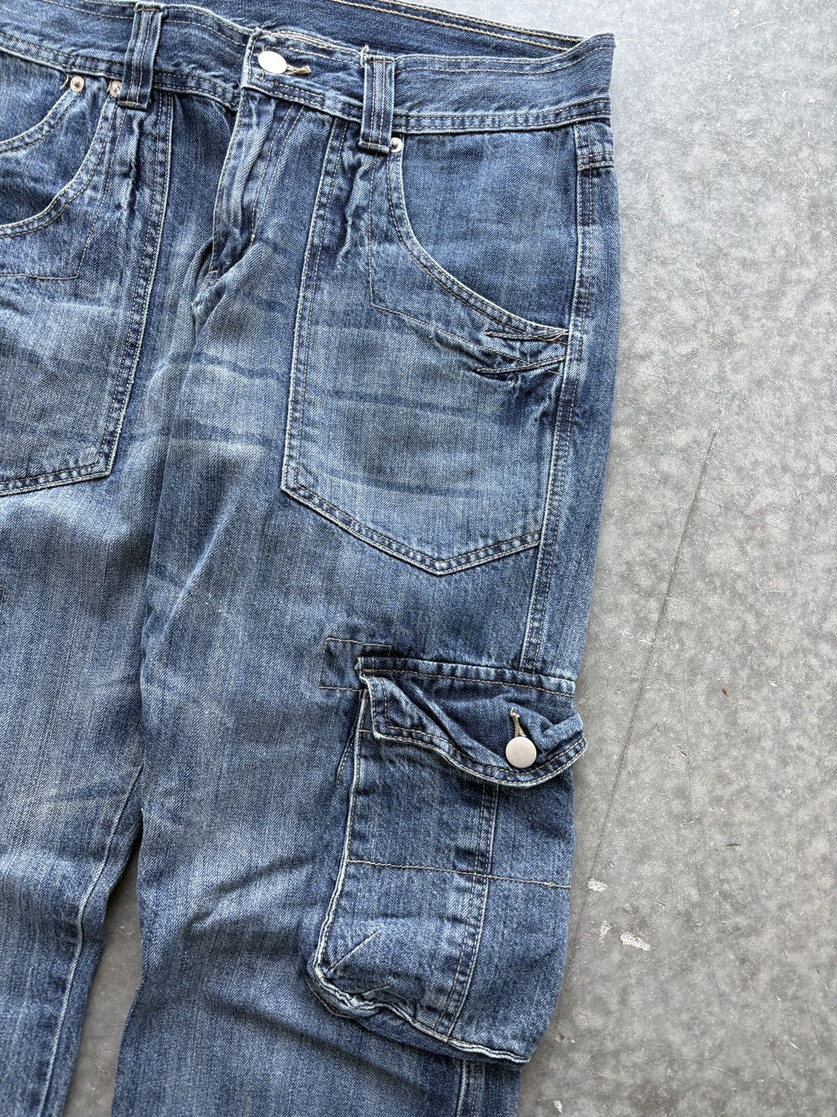 Japanese Brand Vintage Y2K Japanese Style Baggy Cargo Jeans Size US 32 / EU 48 - 3 Thumbnail