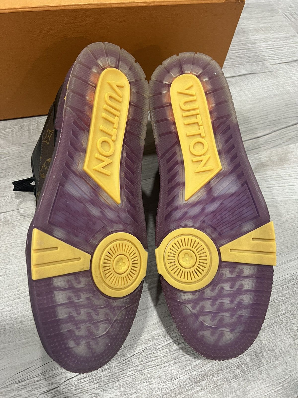 Louis Vuitton Louis Vuitton Trainer #54 Black Purple Brown Size US 9.5 / EU 42-43 - 9 Thumbnail