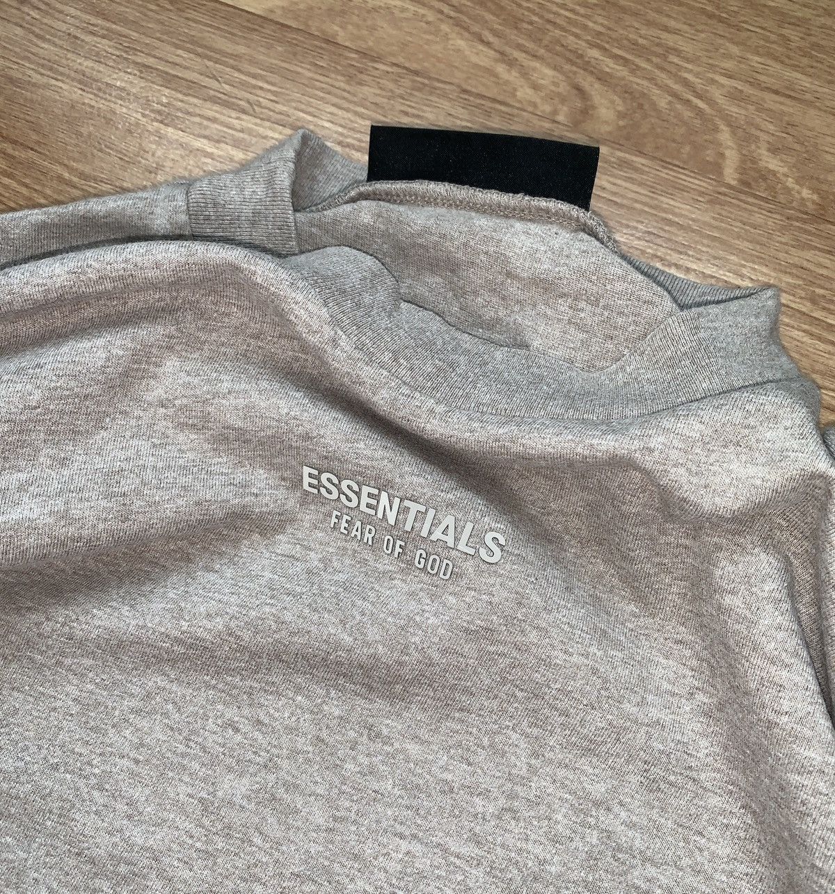 Fear of God FEAR OF GOD ESSENTIALS Logo-embossed Tee T Shirt Oversized Size US S / EU 44-46 / 1 - 10 Thumbnail