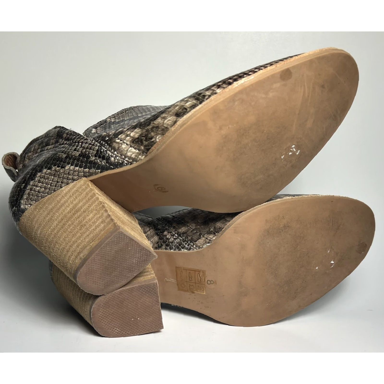 Jeffrey Campbell Jeffrey Campbell Rosalee Bootie Women Gray Snakeskin Leather Bootie 8 US Size Shoe Brand Rosalee 8 Size US 8 / IT 38 - 7 Thumbnail