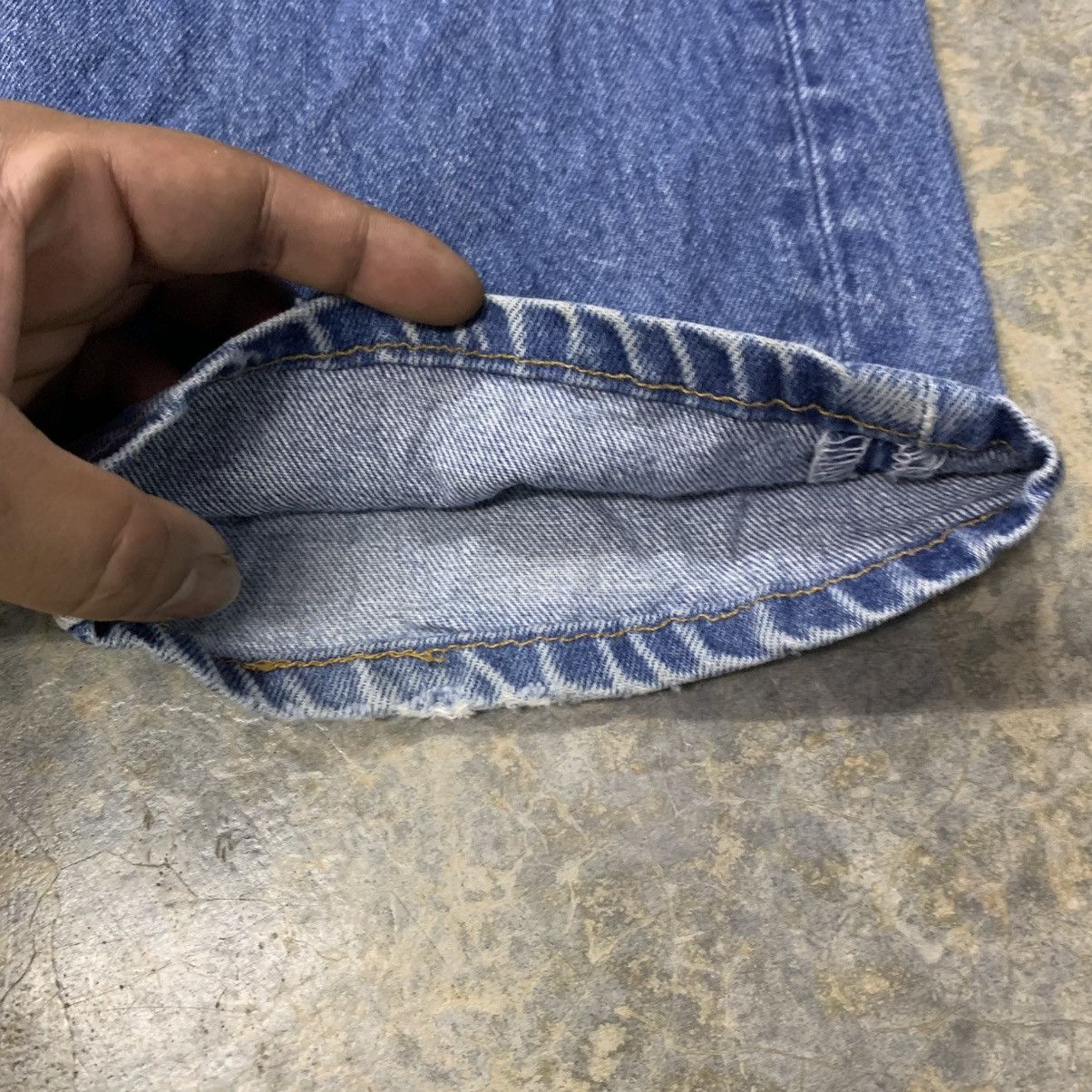 Levi's × Levi's Vintage Clothing × Vintage Vtg Levis 501xx Distressed Jean button 324 Size US 36 / EU 52 - 10 Thumbnail