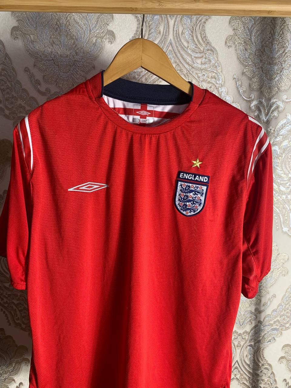 Umbro × Vintage VERY RARE UMBRO ENGLAND RETRO SOCCER JERSEY BLOKECORE Y2K Size US XL / EU 56 / 4 - 2 Thumbnail