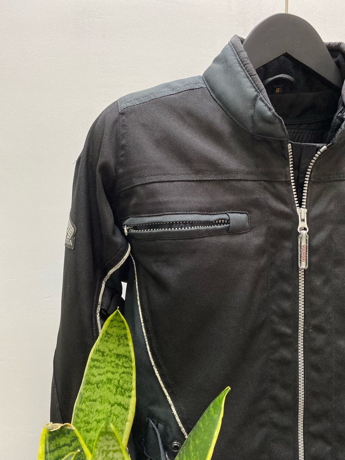 Honda HONDA RACING MOTO JACKET Y2K BOMBER NASCAR MARLBORO STYLE Size US S / EU 44-46 / 1 - 8 Thumbnail