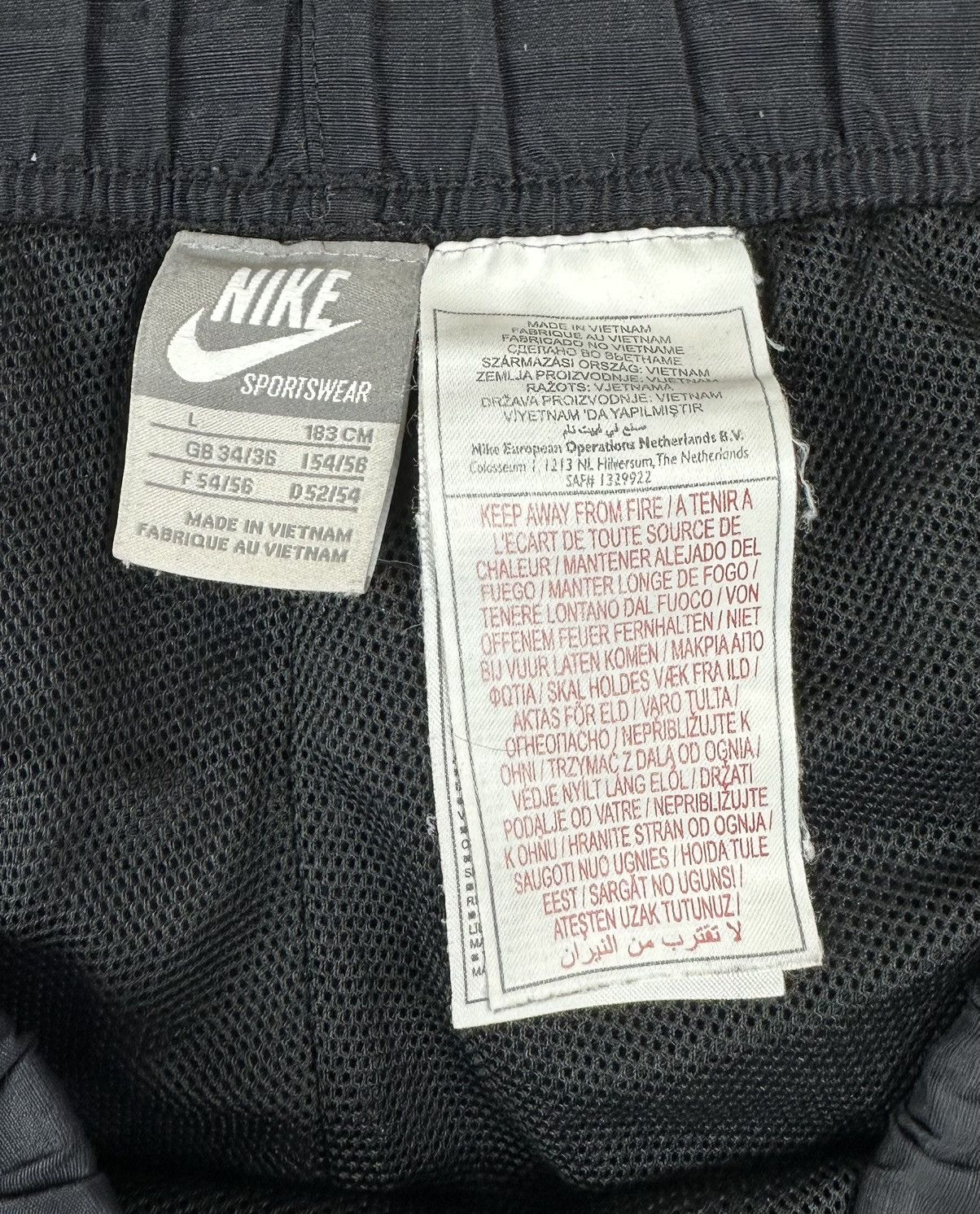 Nike Nike Premier Multi-pocket Nylon Track-Pants Sweatpants Y2K Size US 34 / EU 50 - 11 Thumbnail
