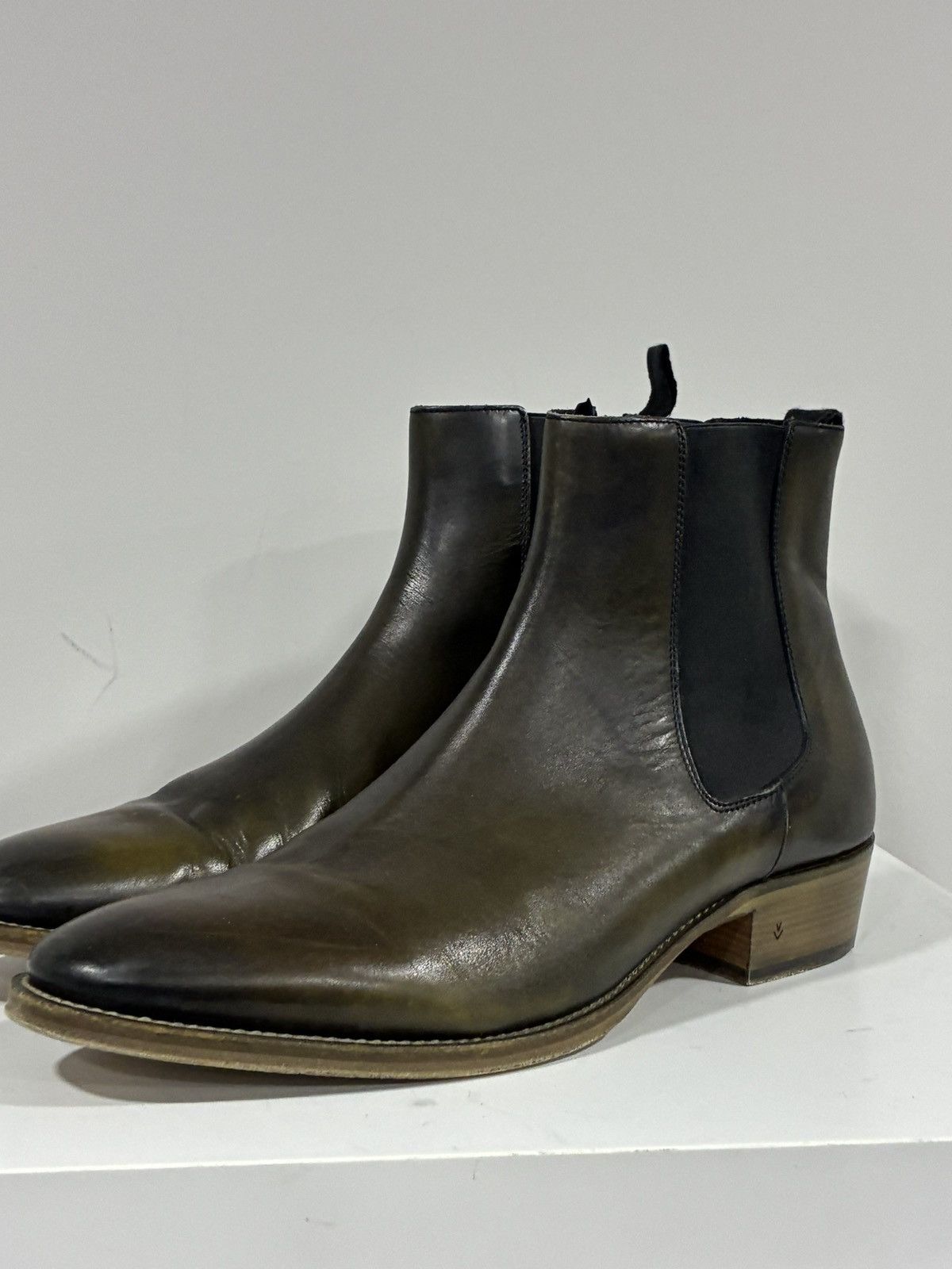 John Varvatos Ludlow Chelsea Boot Size 12 Size US 12 / EU 45 - 7 Thumbnail