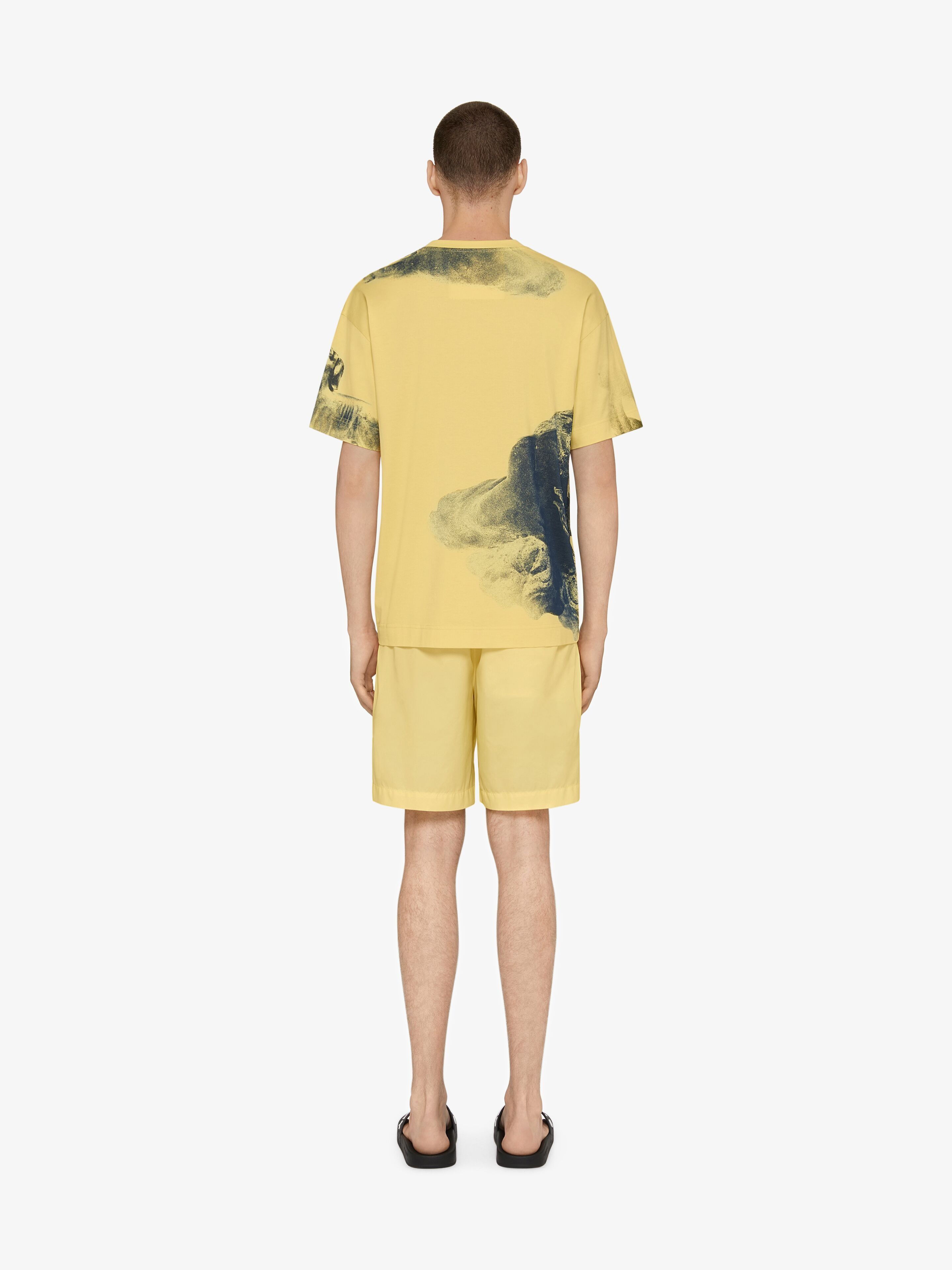 Givenchy oc11z0725 T-Shirt in Banana Size US XS / EU 42 / 0 - 3 Thumbnail
