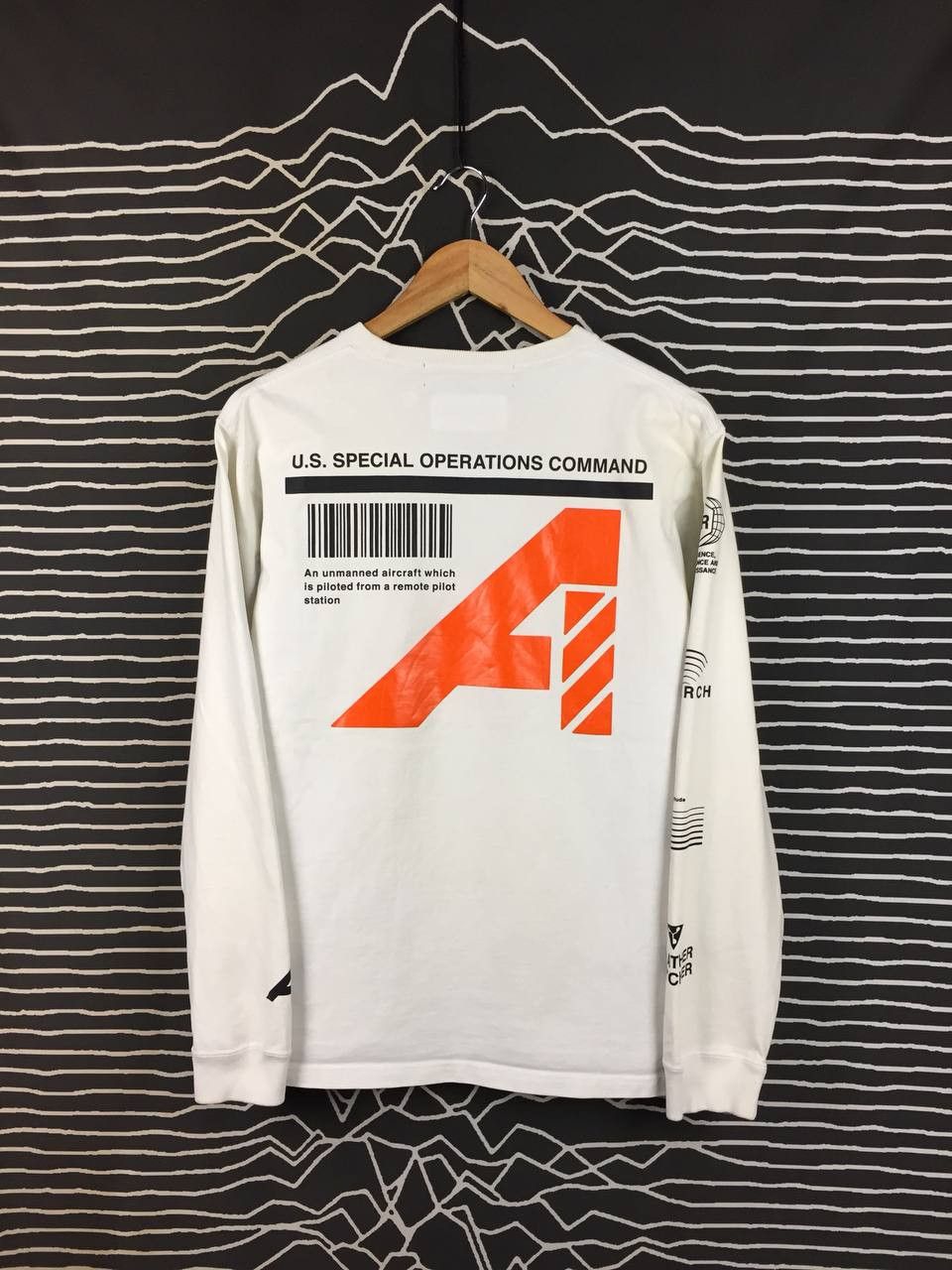 Avirex Avirex Recon U.S. Special Operations Command Long Sleeve Tee Size US M / EU 48-50 / 2 - 2 Thumbnail