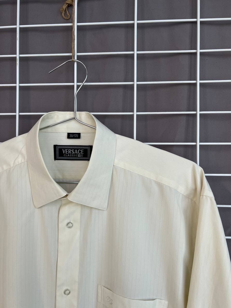 Versace Versace Classic V2 Button Shirt Men Size 39/176 M/L Vintage Size US M / EU 48-50 / 2 - 6 Thumbnail