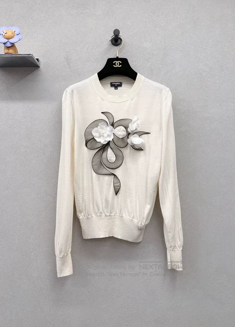 Chanel Chanel Woolen sweater Size XS / US 0-2 / IT 36-38 - 1 Thumbnail