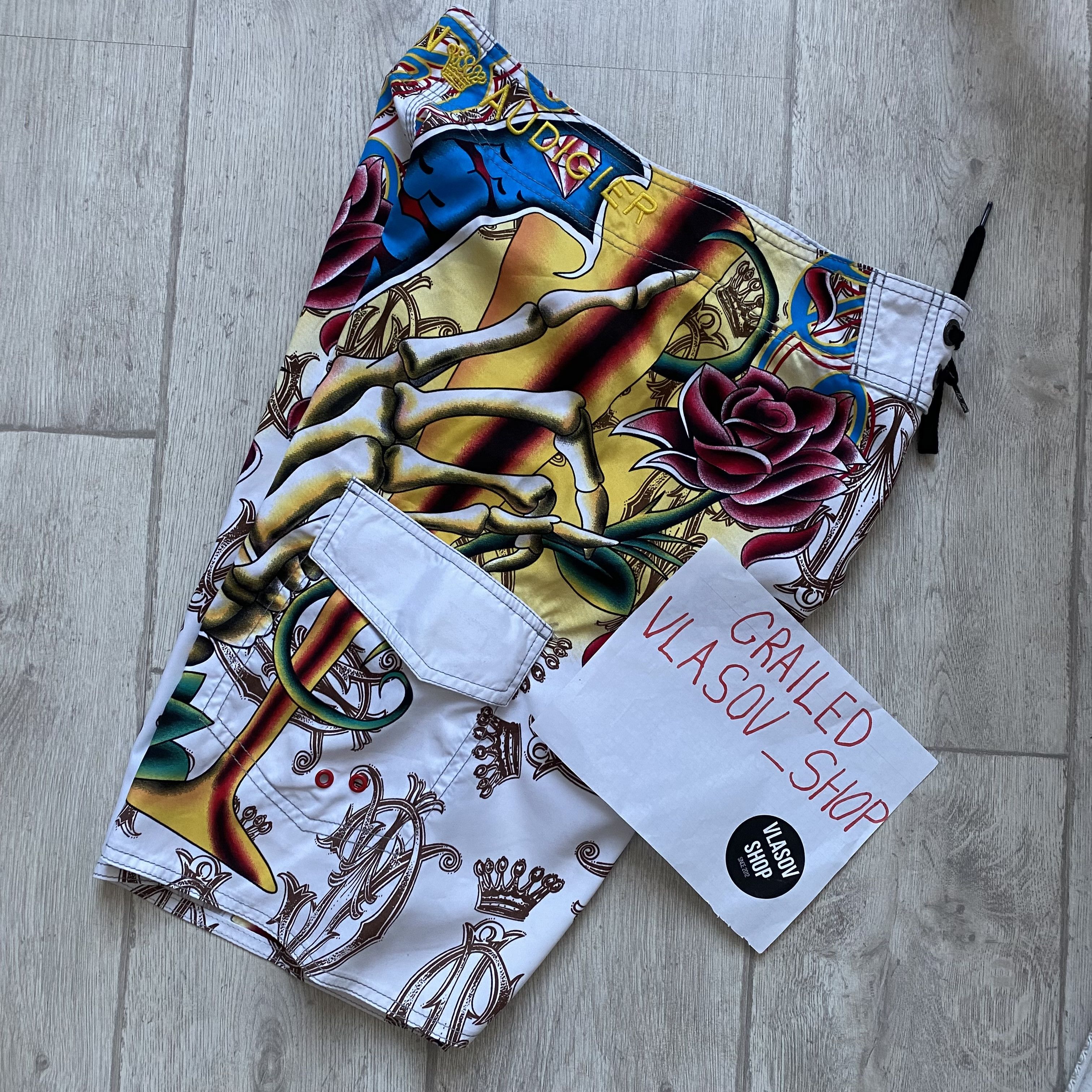 Christian Audigier Vintage Y2K Christian Audigier Ed Hardy Shorts Love Kills Size US 30 / EU 46 - 8 Thumbnail