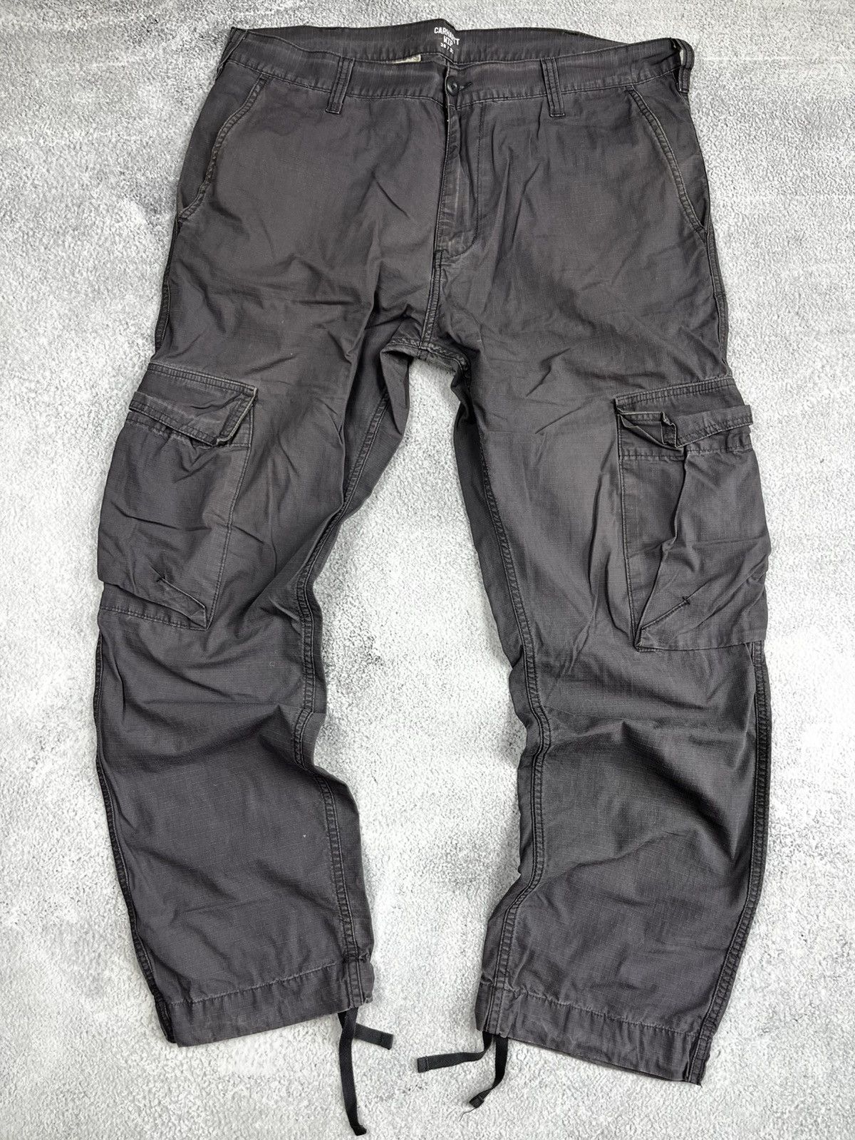 Carhartt Carhartt cargo pants size 38/32 Size US 38 / EU 54 - 2 Thumbnail