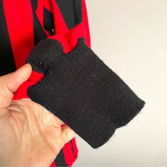 Vintage AC Milan Soccer Long Sleeve Jersey Sweater - M, Italy 🇮🇹 Size US M / EU 48-50 / 2 - 7 Thumbnail