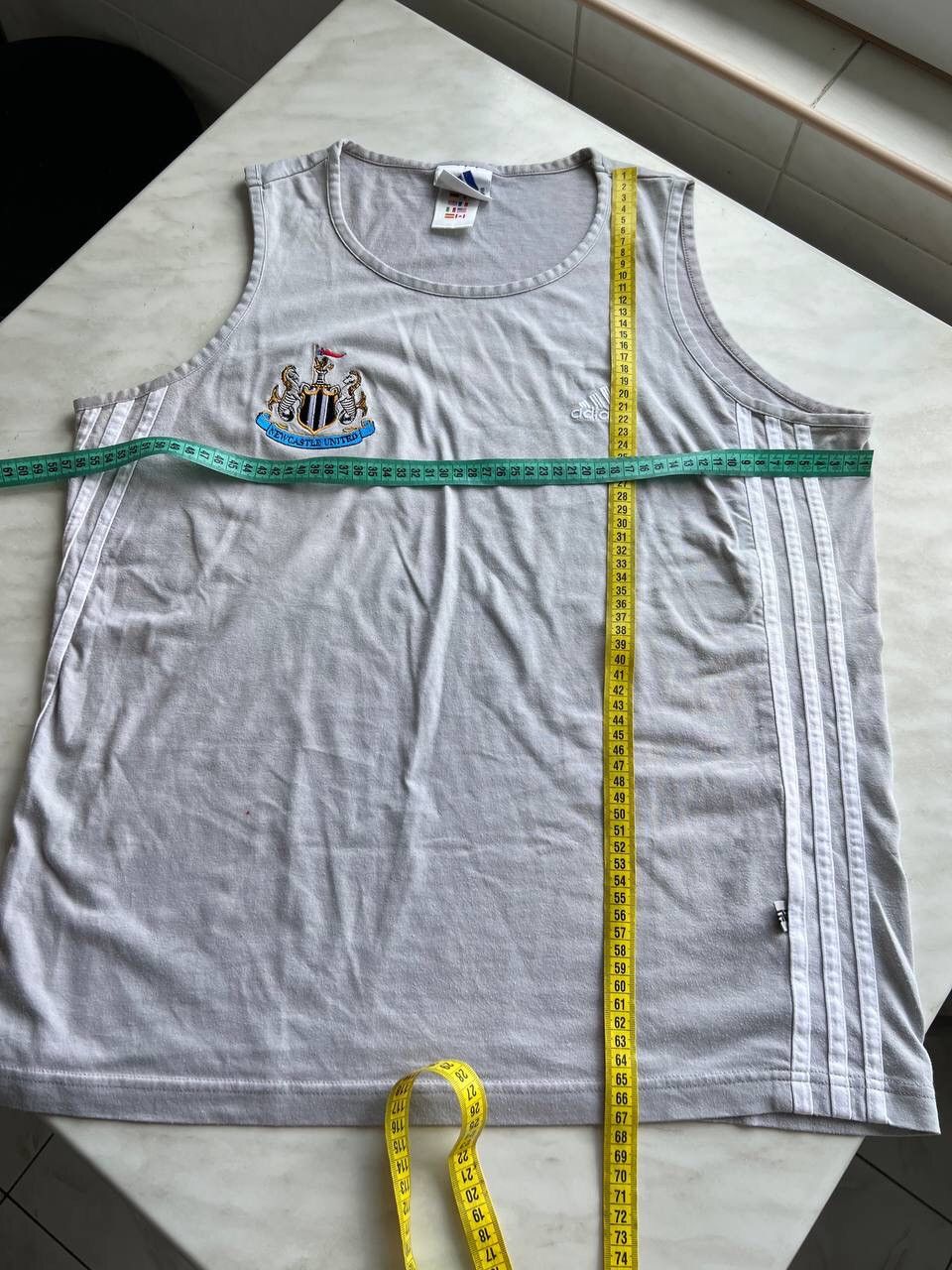 Vintage Vintage Adidas 99/00 Newcastle United Soccer Tank Top Tee Size US L / EU 52-54 / 3 - 4 Thumbnail