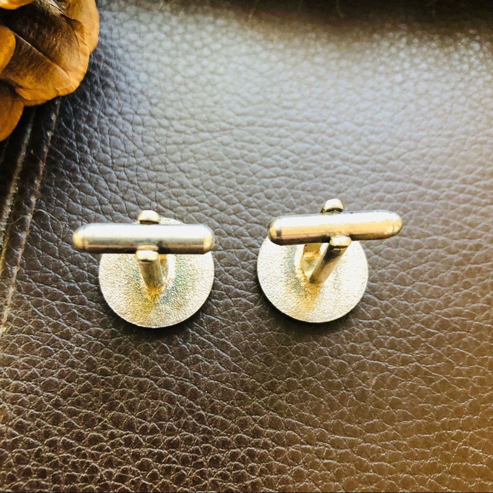 Vintage Vintage men’s bullseye design silver plated cuff links Size ONE SIZE - 6 Thumbnail