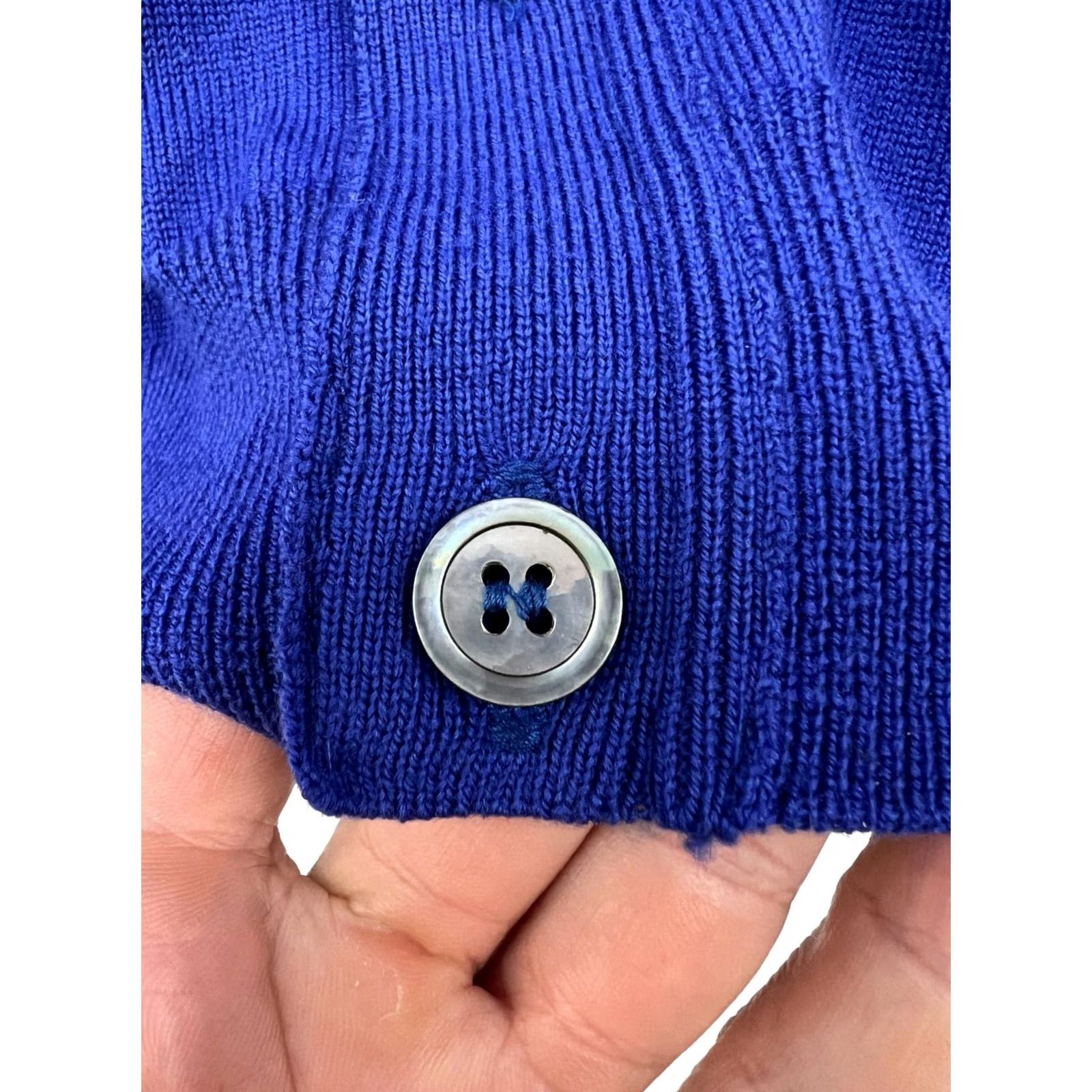 Charles Tyrwhitt Lochcarron of Scotland Superfine Merino Wool Vest Gilet Sweater Men's Size L Blue Wool Knit Button Vintage Charles Tyrwhitt Regular Sleeveless Size US L / EU 52-54 / 3 - 3 Thumbnail