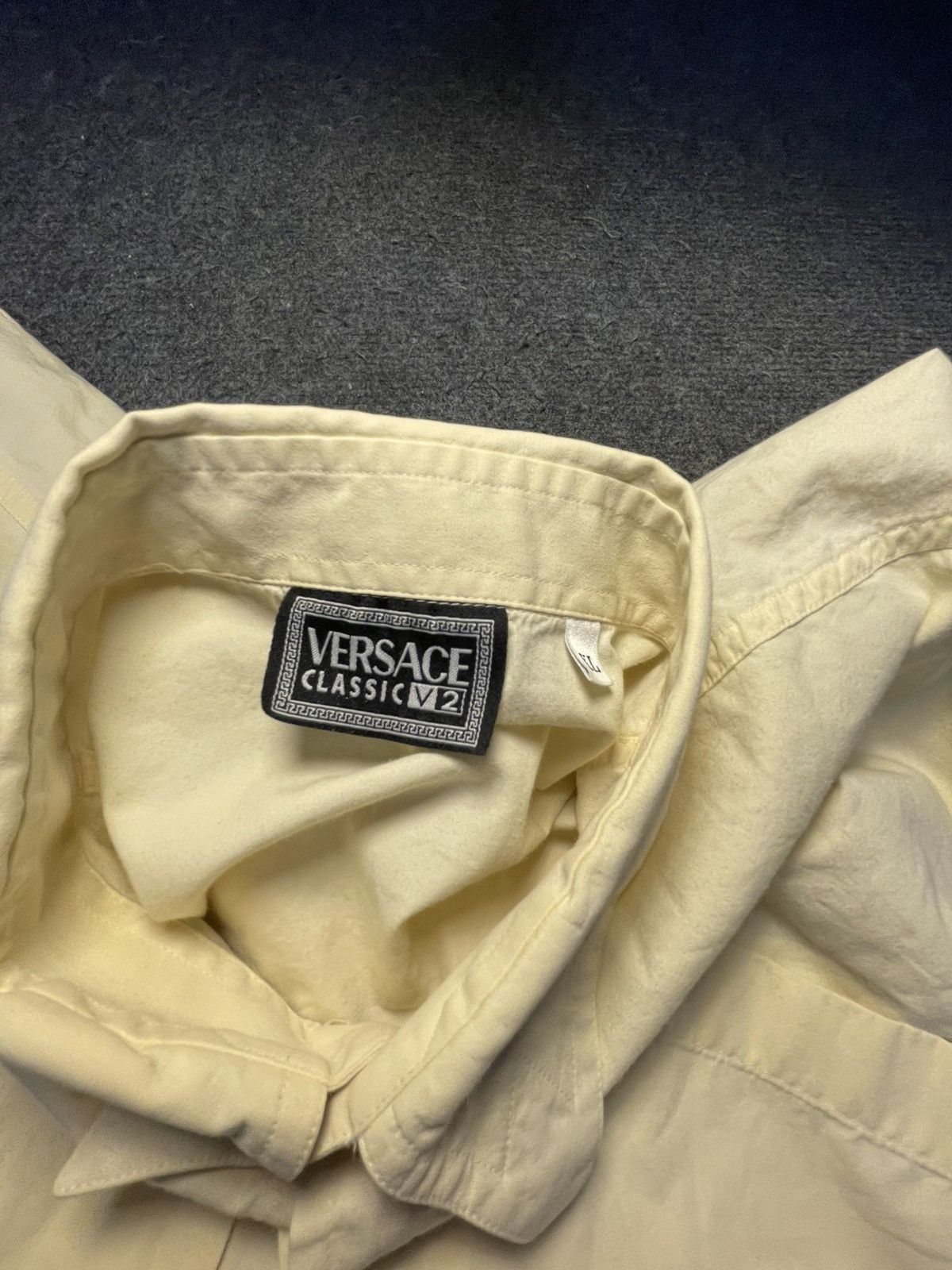 Versace Vintage Versace Classic V2 Piece Size US XL / EU 56 / 4 - 2 Thumbnail