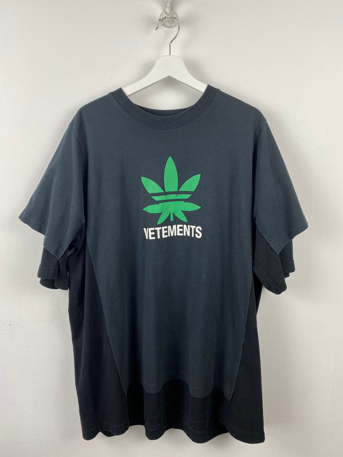 Pre-owned Vetements Ss20 Weed Double Layer Tee In Black