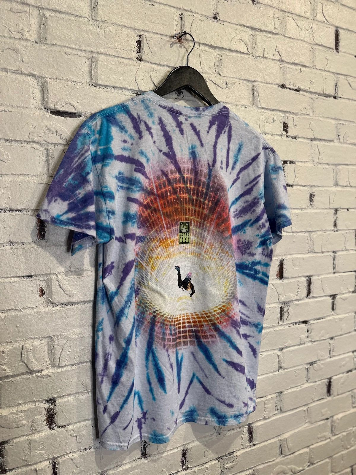 Travis Scott Travis Scott Astroworld Tee DS Medium Size US M / EU 48-50 / 2 - 2 Thumbnail