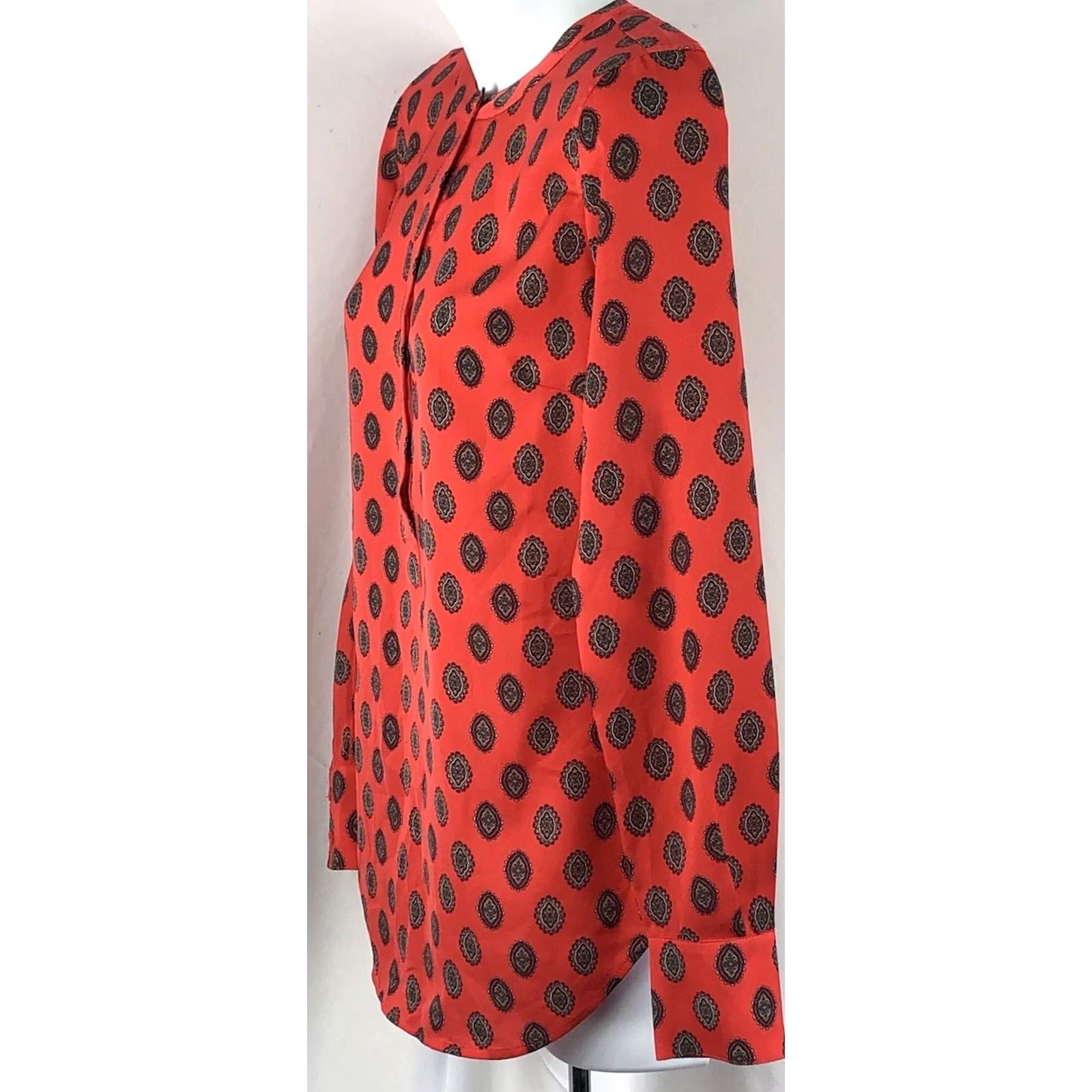 J.Crew J.CREW Silky Top Blouse XS Red Geometric Print 1/2 Button Long Sleeve Office Career Size XXS / US 00 / IT 34 - 2 Thumbnail