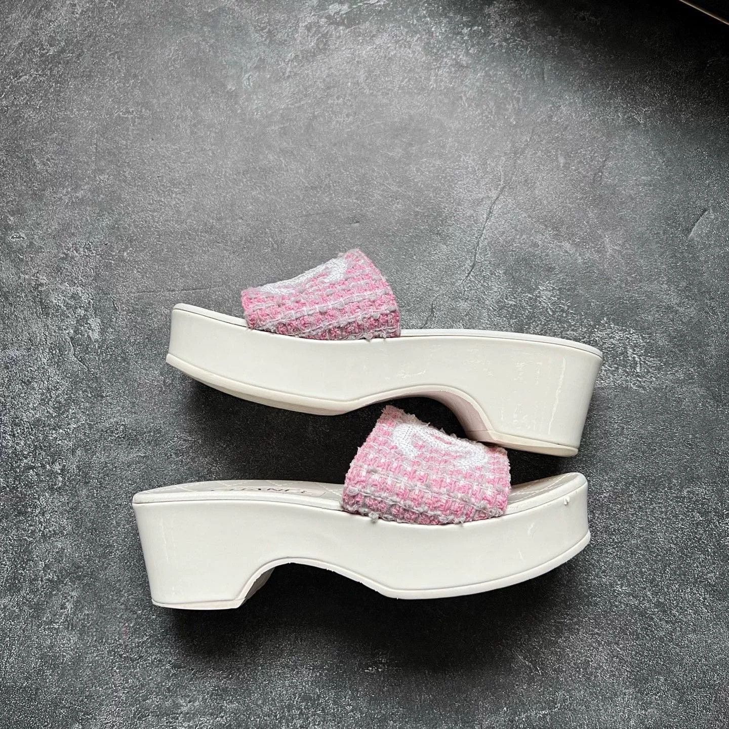 Chanel Chanel Blue Sandals 24 Women Size US 8 / IT 38 - 1 Thumbnail