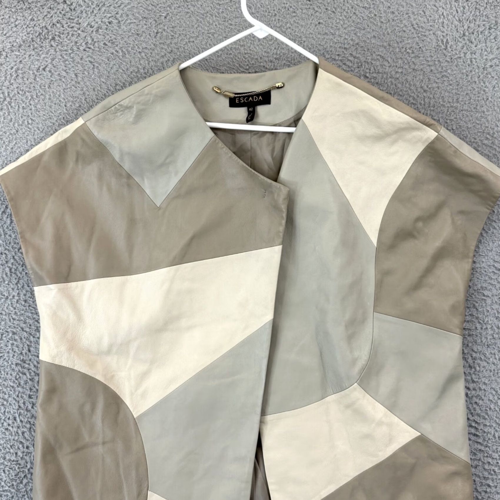 Escada VINTAGE Escada Coat Women 42 Geometric Long Leather Bohemian Lined Snap Casual Overcoat Larida Beige 42 Womens Size M / US 6-8 / IT 42-44 - 3 Thumbnail