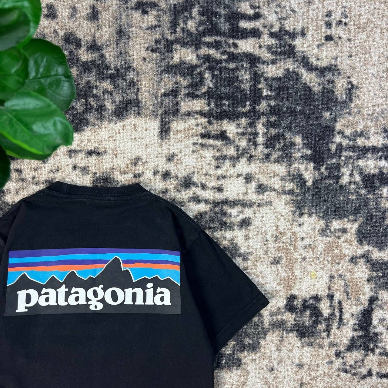 Patagonia Patagonia Big Logo Vintage T-Shirt Streetwear Style 1TS17 Size US S / EU 44-46 / 1 - 3 Thumbnail