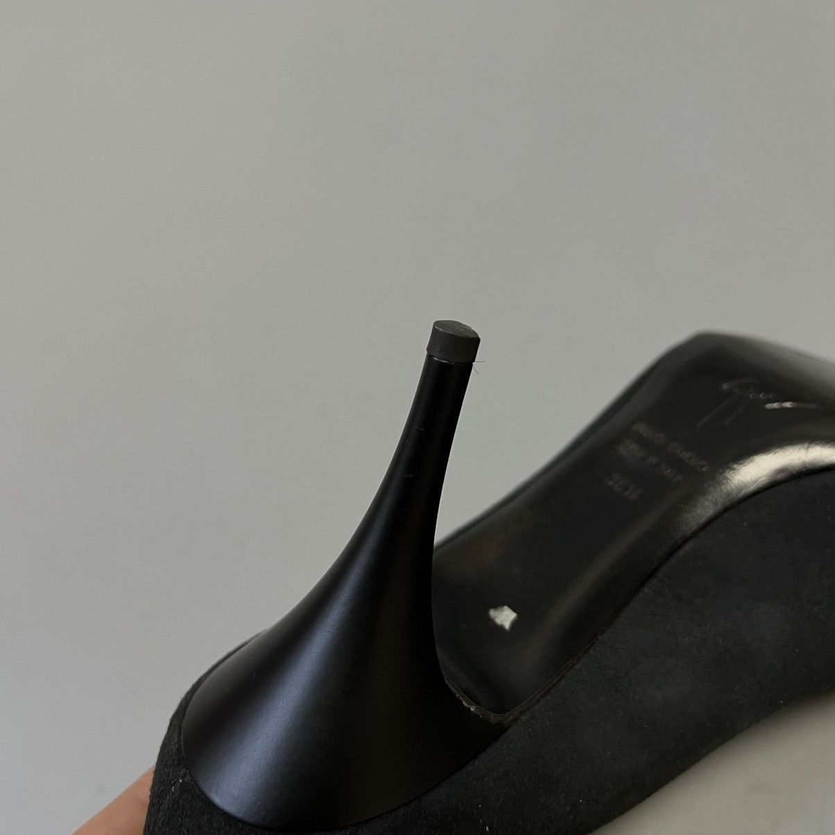 Giuseppe Zanotti Giuseppe Zanotti Black Suede Studded Pumps Size US 6.5 / IT 36.5 - 15 Thumbnail