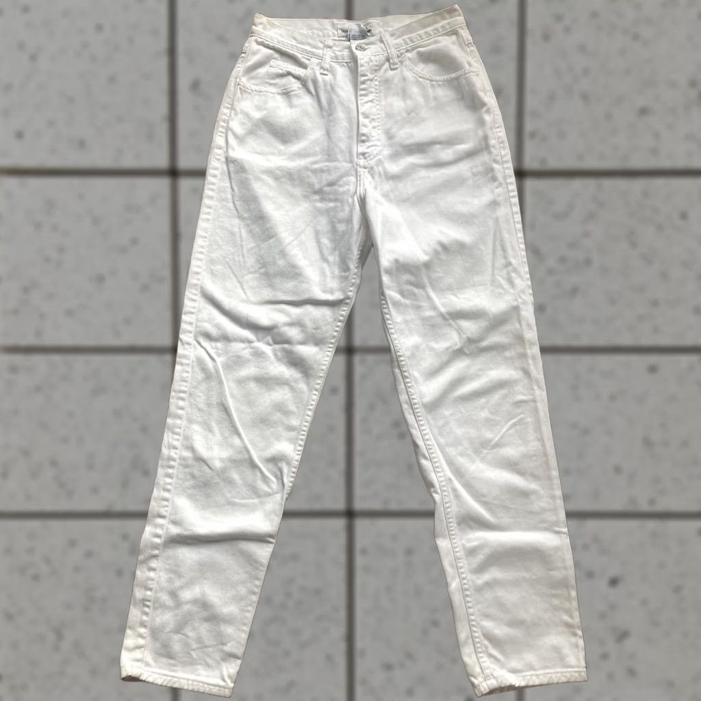 Guess VINTAGE Guess Jeans Womens 30 (fits 26x28) White Taper Triangle Patch USA 43050A Size 30" / US 8 / IT 44 - 1 Thumbnail