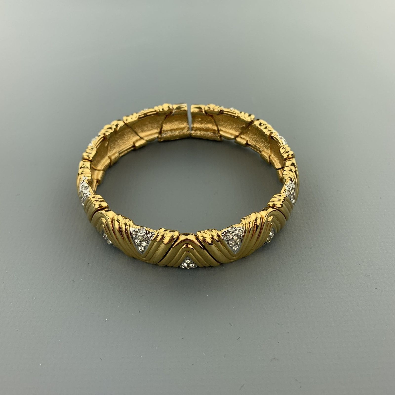 Vintage Vintage Gold Tone Rhinestones Textured Open Cuff Bracelet Size ONE SIZE - 5 Thumbnail