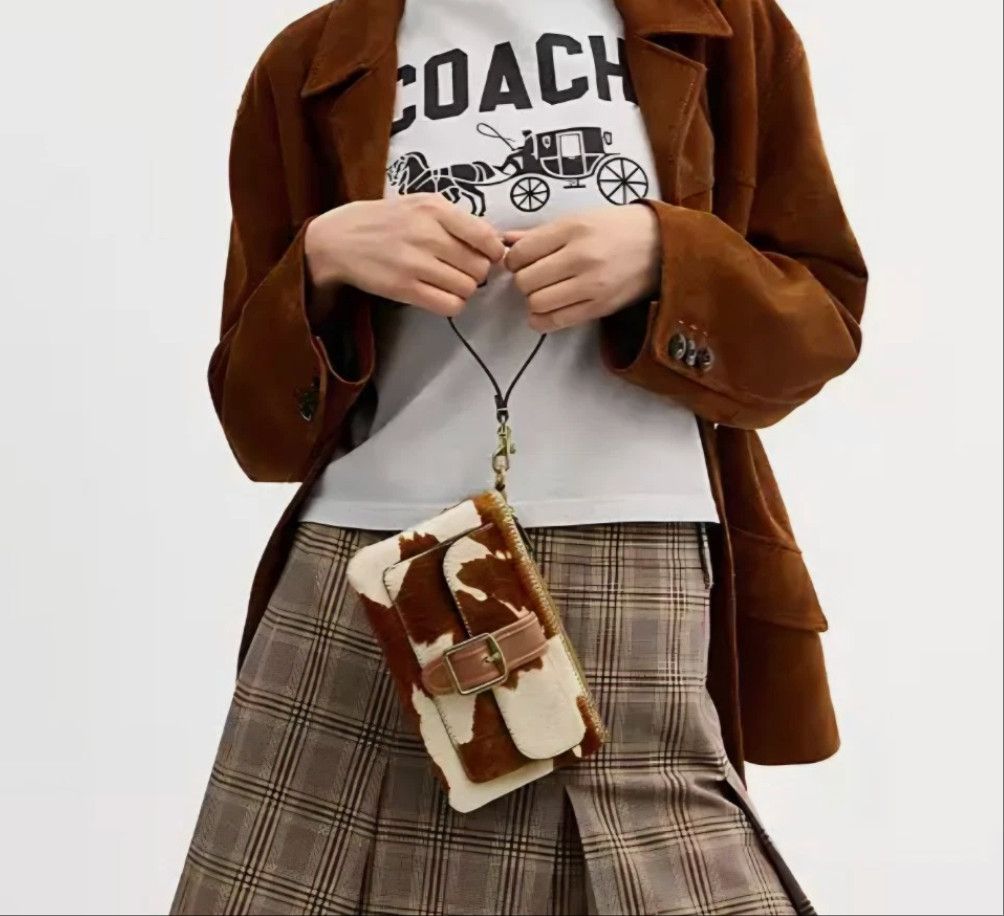 Coach Ashton Wristlet in Haircalf Cow Print CDY07 Size ONE SIZE - 11 Thumbnail