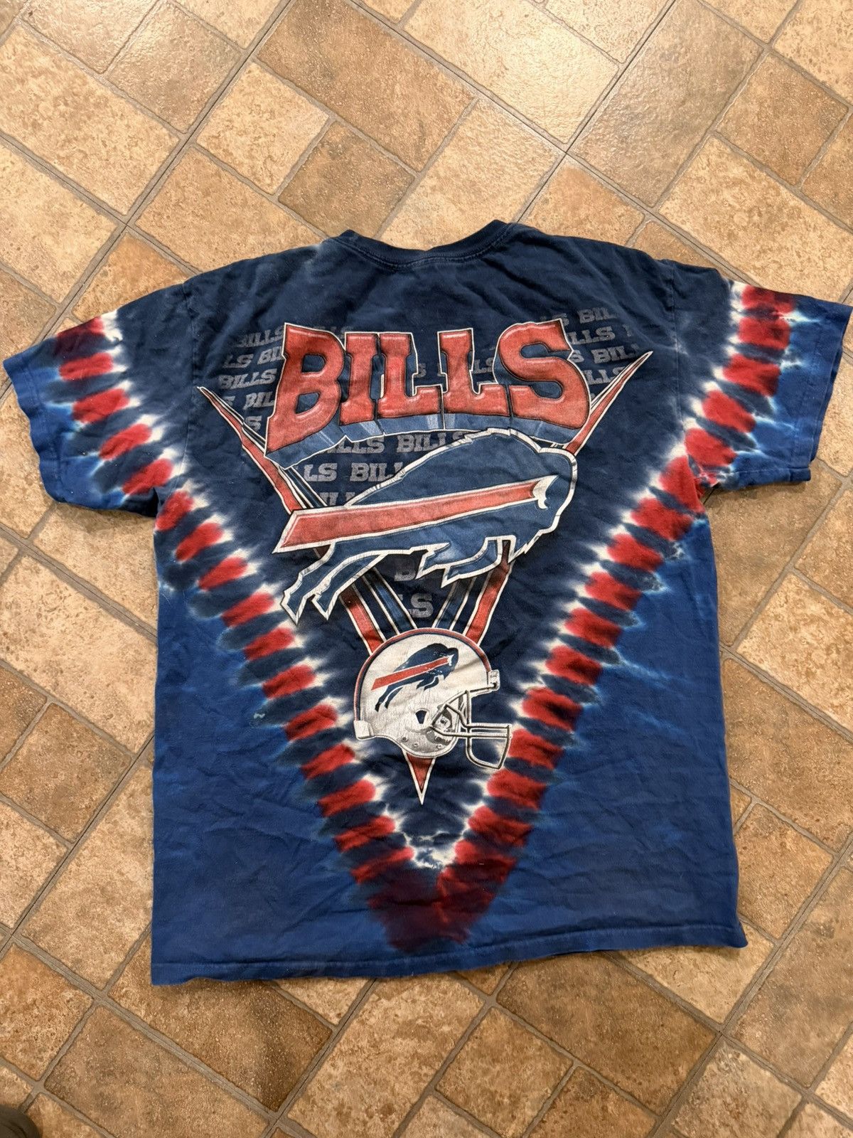 Vintage Vintage buffalo bills tie-die shirt Size US M / EU 48-50 / 2 - 1 Thumbnail