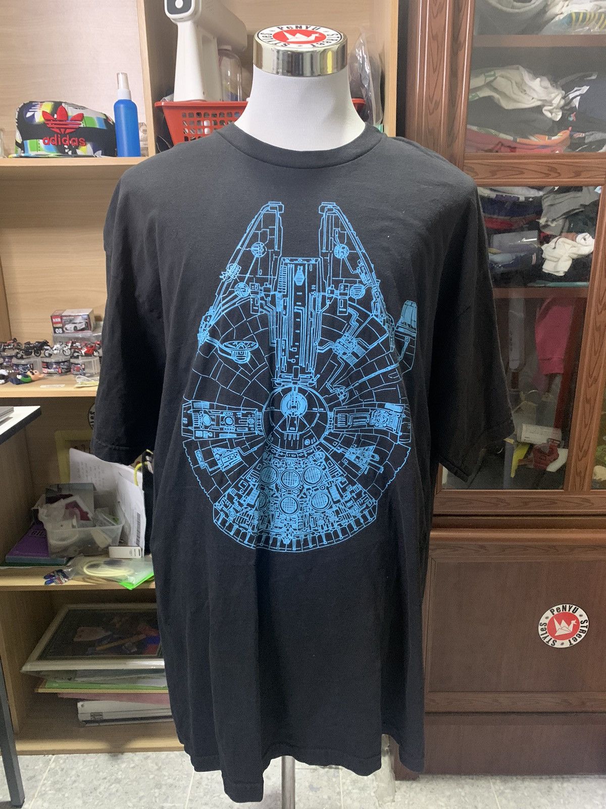 Disney Star Wars Millennium Falcon Size US XXL / EU 58 / 5 - 1 Thumbnail