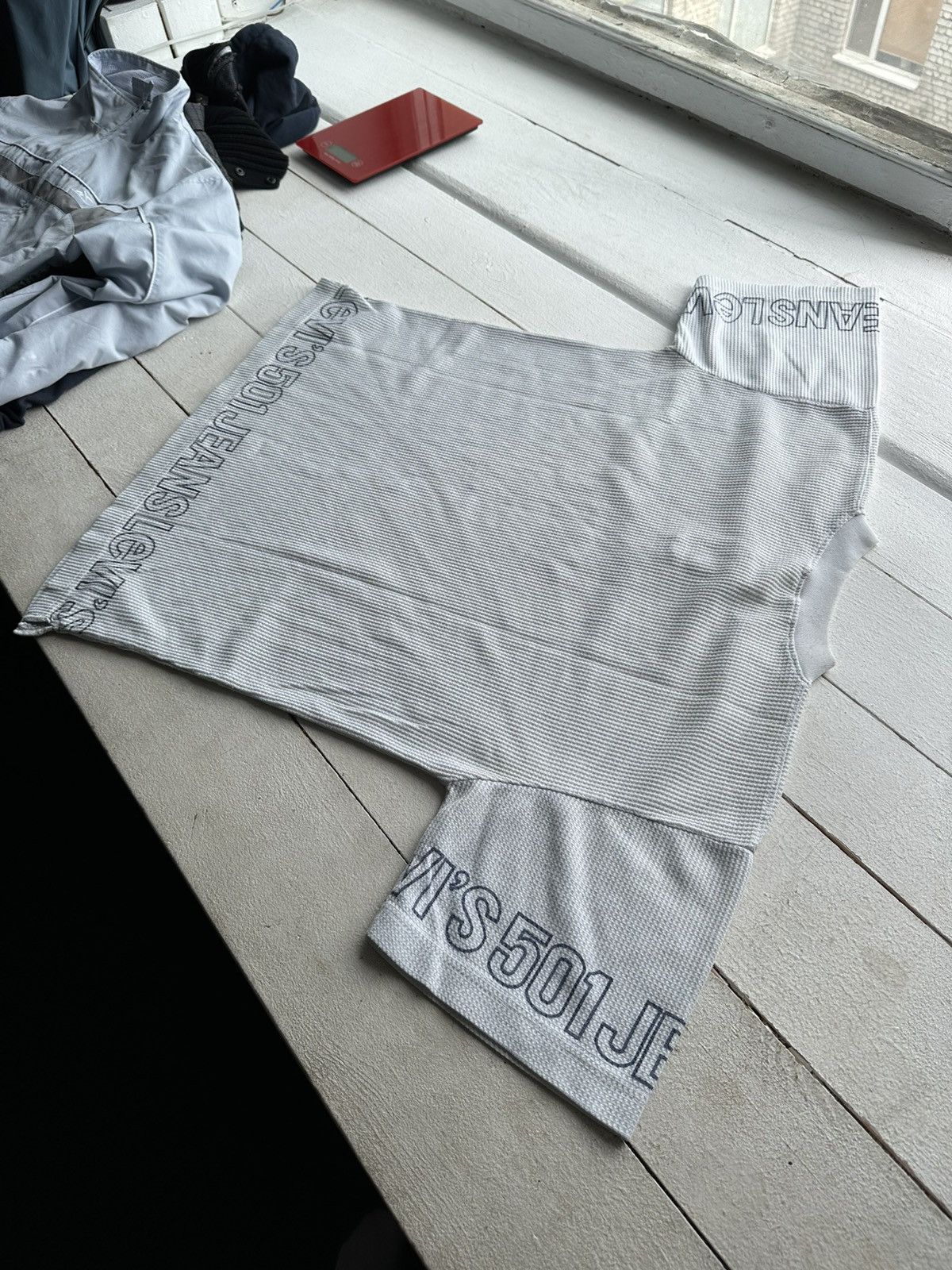 Levi's 🚨VINTAGE LEVI’S 501 archive TEE BIG LOGO 90s Size US L / EU 52-54 / 3 - 10 Thumbnail