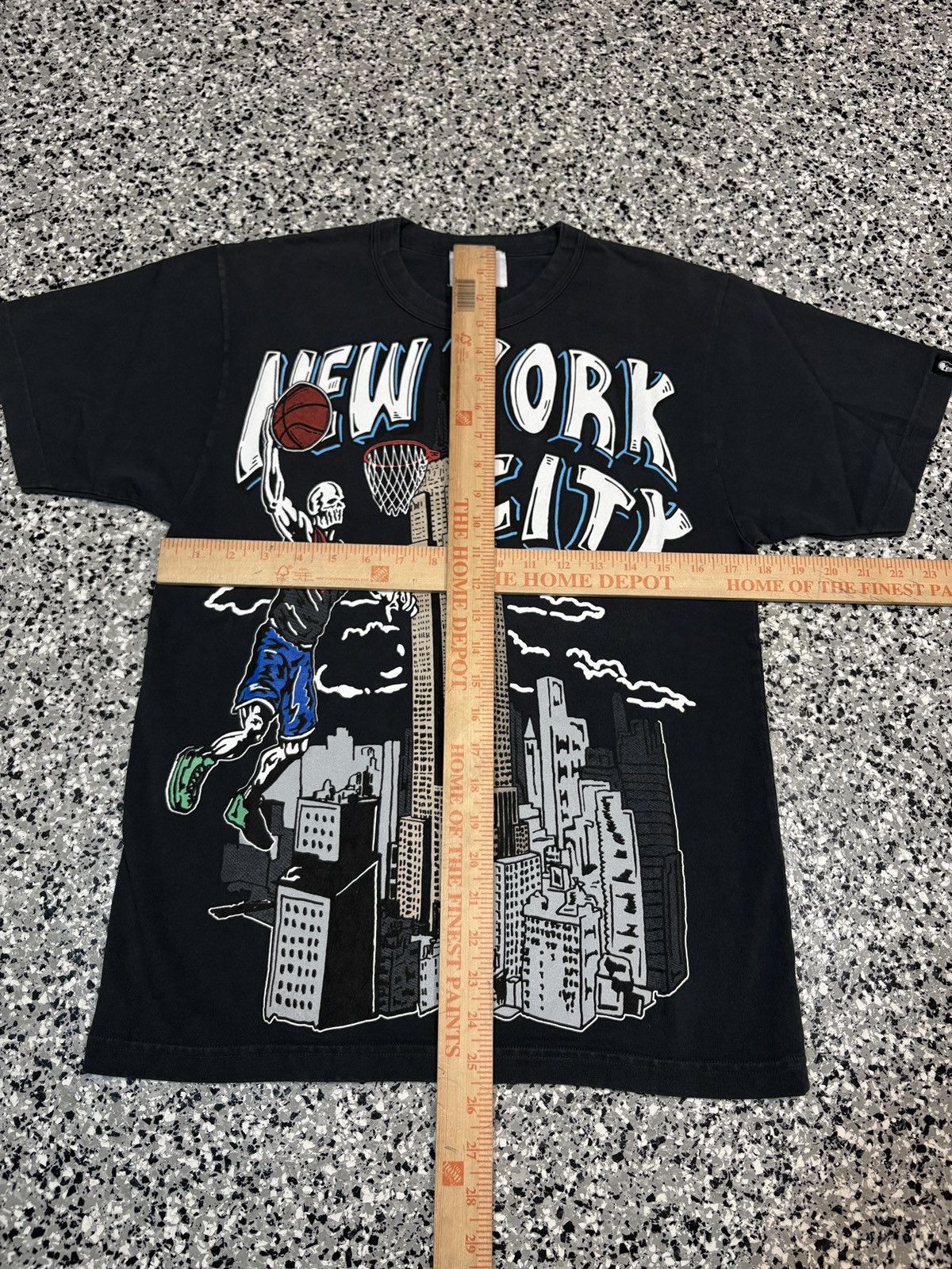 NBA × Warren Lotas 2023 Warren Lotas X NBA “NEW YORK CITY” Grey Shirt Size S Size US S / EU 44-46 / 1 - 6 Thumbnail