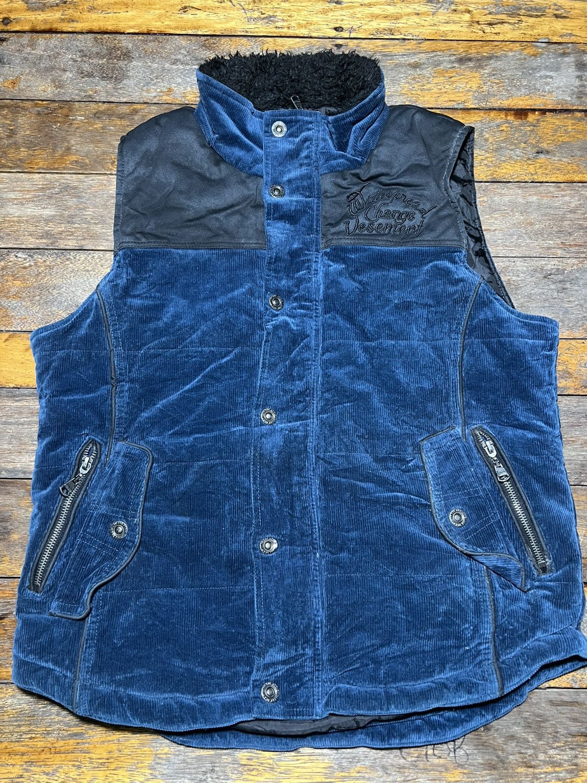 In The Attic In the Attic punk inspired puffer corduroy vest jacket Size US L / EU 52-54 / 3 - 1 Thumbnail
