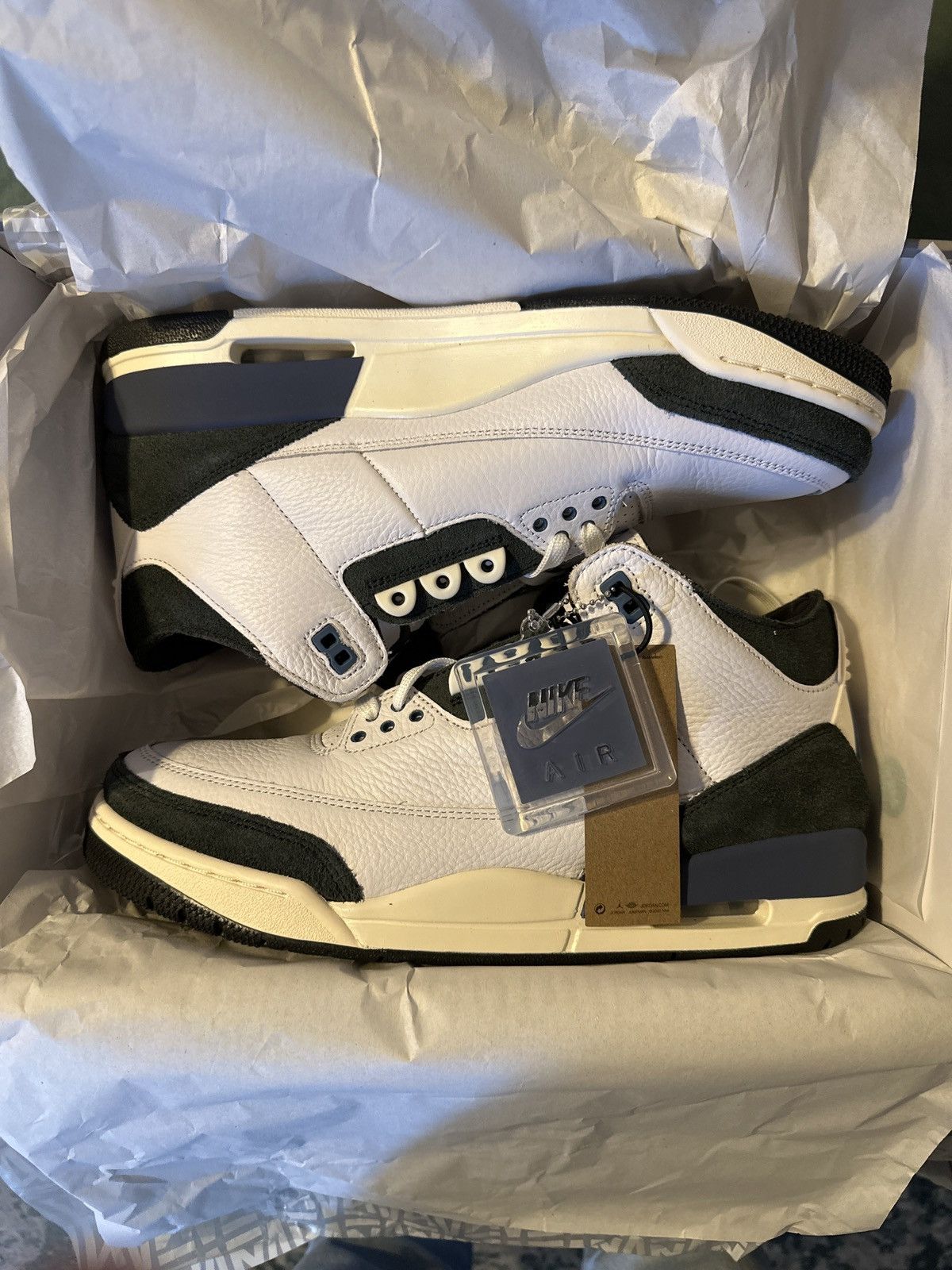 A Ma Maniere × Jordan Brand Jordan 3 Retro SP x A Ma Maniere (Diffused Blue/Size 11.5 M) Size US 11.5 / EU 44-45 - 3 Thumbnail