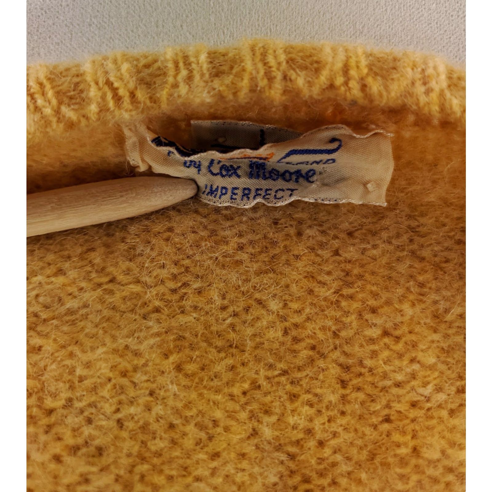 MooRER VINTAGE Cox Moore Sweater VTG 60s 70s 100% Wool Made England Yellow Crew Neck Mens L Size US L / EU 52-54 / 3 - 2 Thumbnail
