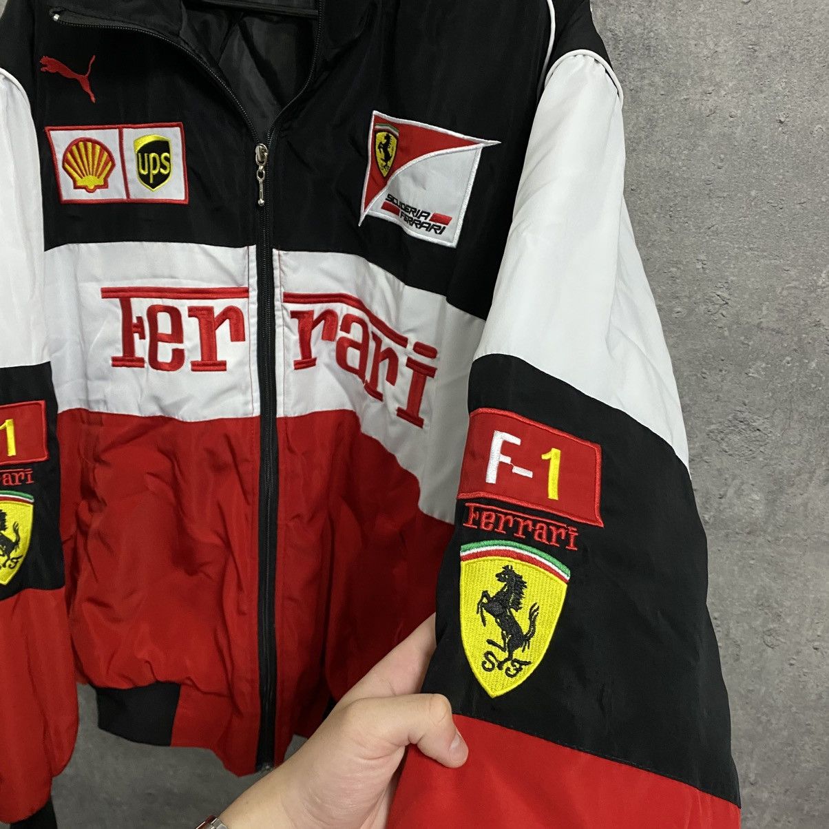 Ferrari × Puma Vintage Ferrari Motorcycle Racing Jacket Big Logo F1 Size US L / EU 52-54 / 3 - 9 Thumbnail
