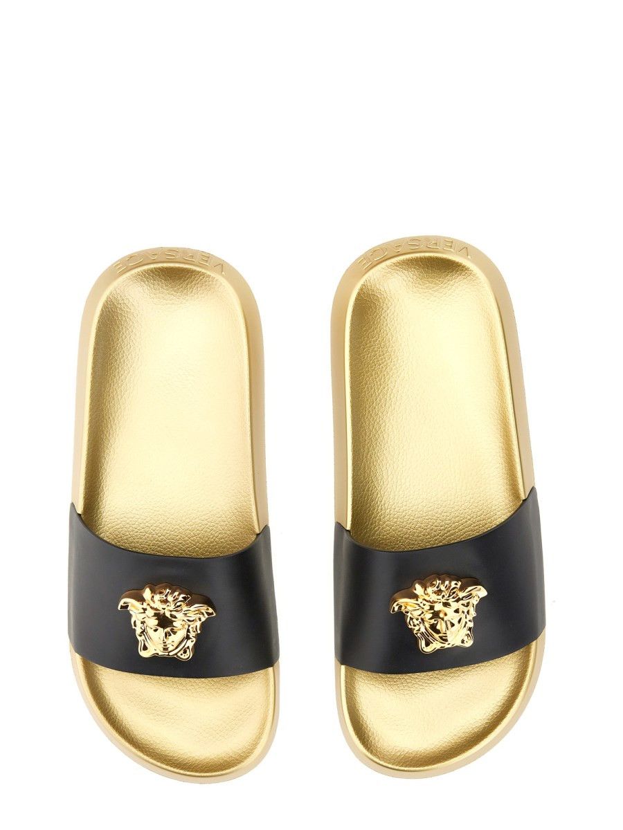 Versace o1y0226 Slippers in Black/Gold Size US 5 / IT 35 - 2 Thumbnail