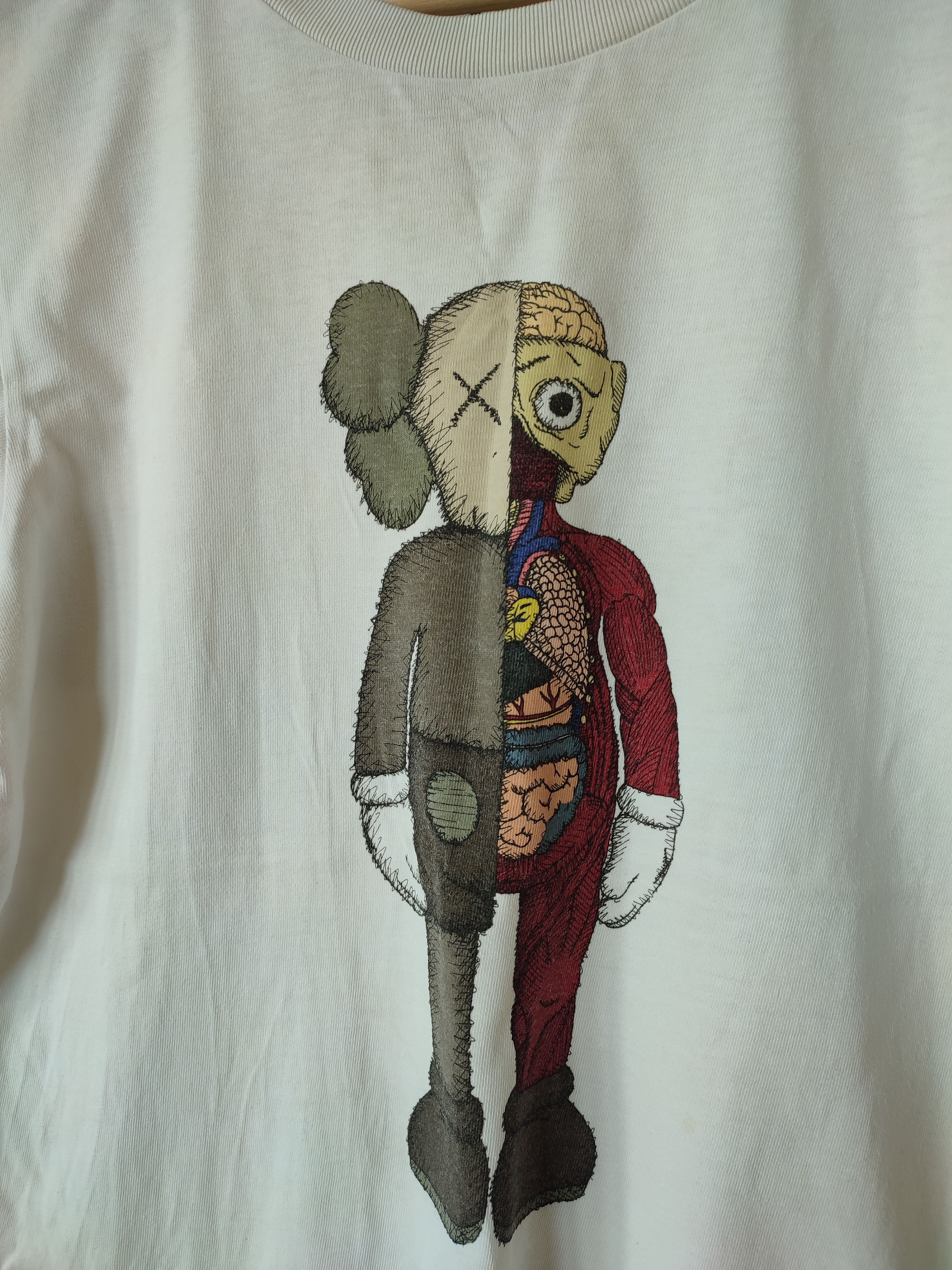Kaws Rare Kaws Anatomy Tees Size US S / EU 44-46 / 1 - 2 Thumbnail