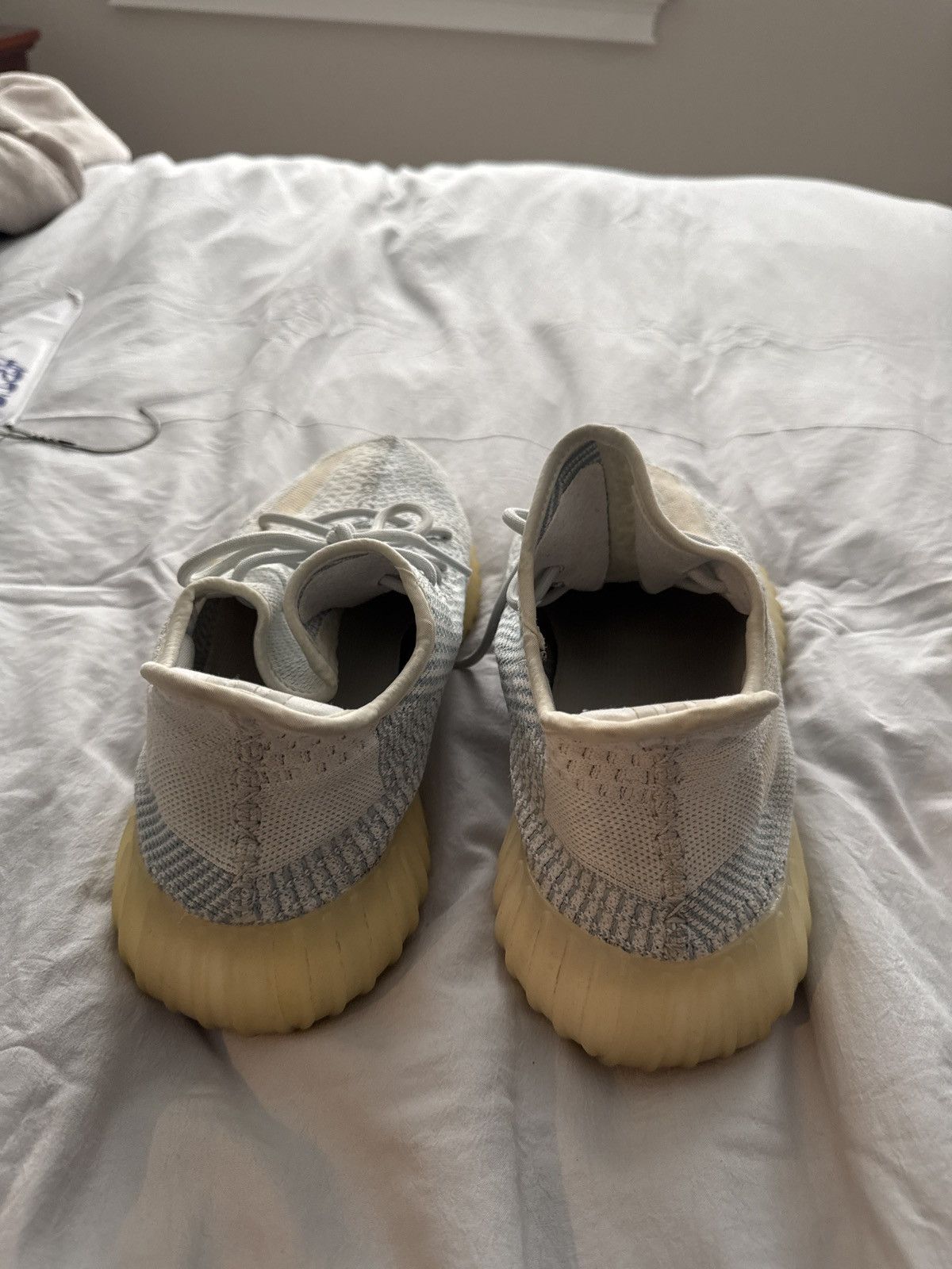 Yeezy Light blue size 12.5