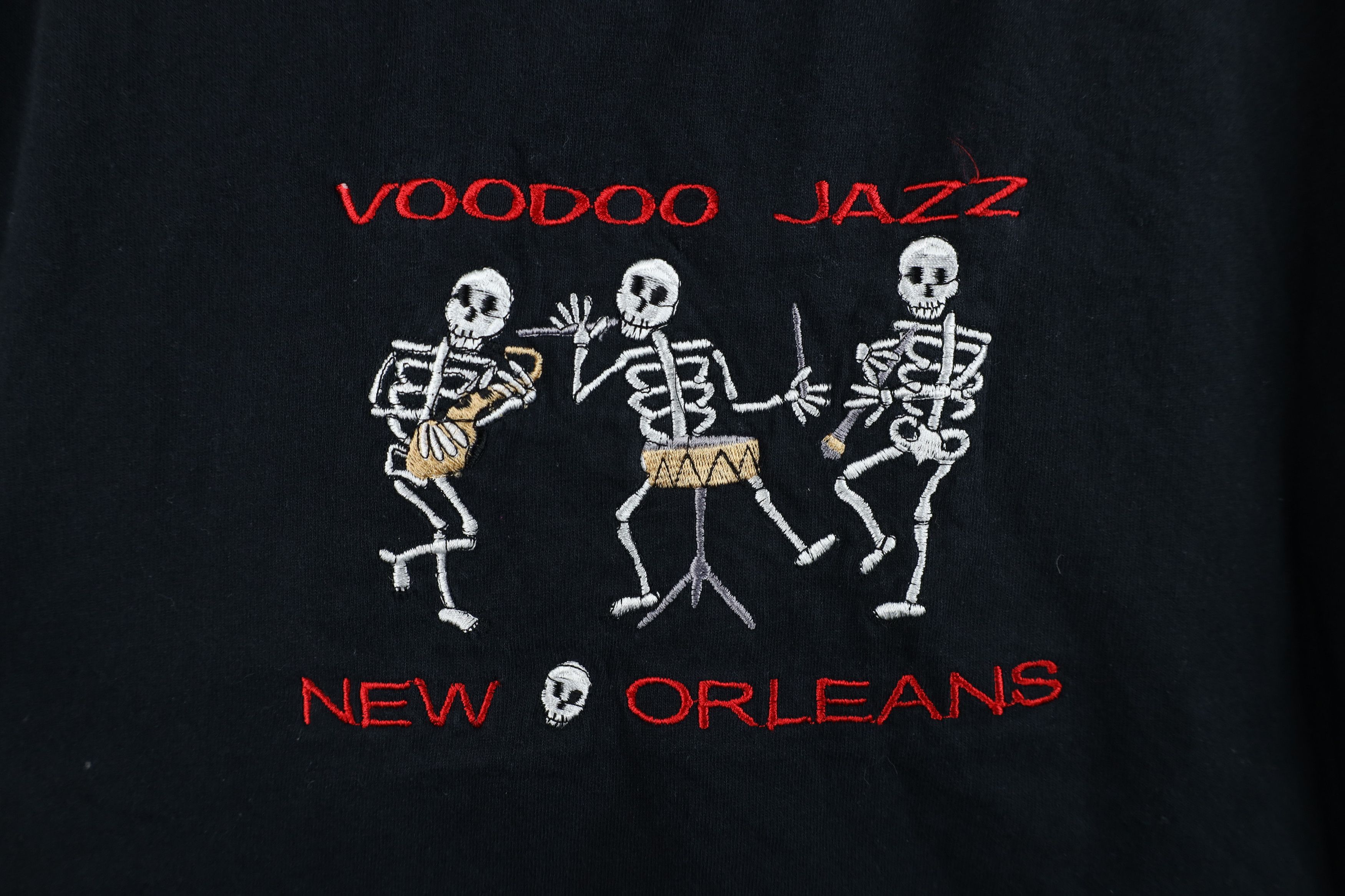 Vintage Vintage Streetwear Voodoo Jazz New Orleans Skeleton T-Shirt Size US L / EU 52-54 / 3 - 4 Thumbnail
