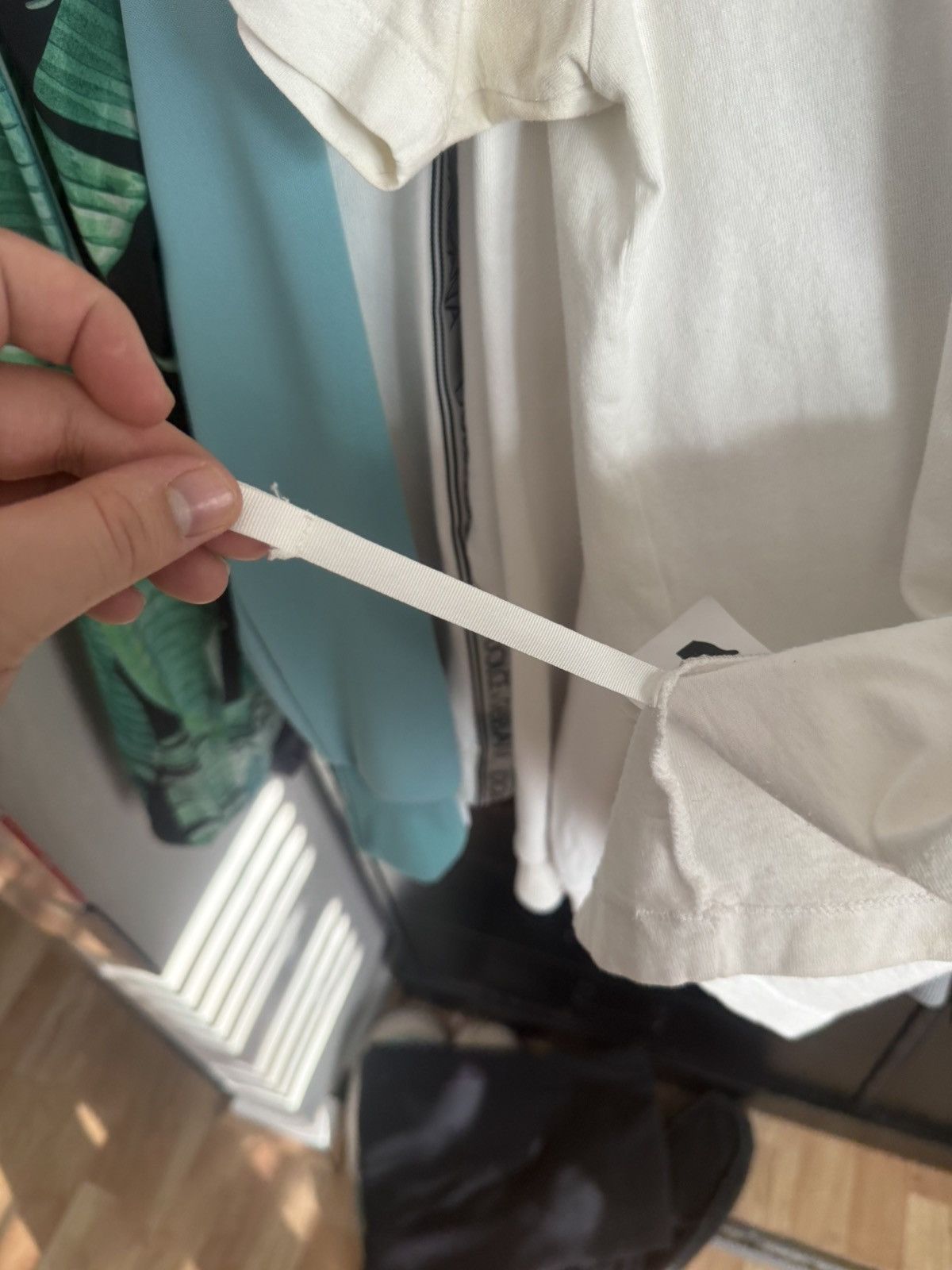 Off-White OFF-WHITEOff-White Peace Worldwide Over Tee 'White/Green' Size US S / EU 44-46 / 1 - 10 Thumbnail