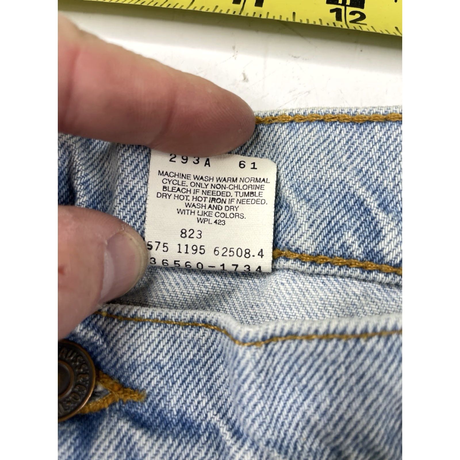 Levi's VINTAGE Levi's Jorts Levis jean shorts Light Wash Mens 38 USA Y2K orange tab blue 38 Small marks back No rips or tears Size US 38 / EU 54 - 6 Thumbnail