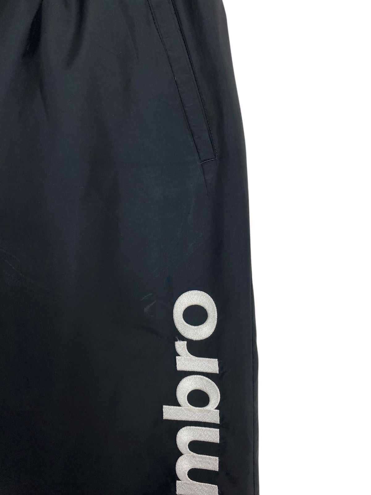 Umbro Rare‼️ Umbro Track Pants Embroidery Big Logo Size US 30 / EU 46 - 8 Thumbnail